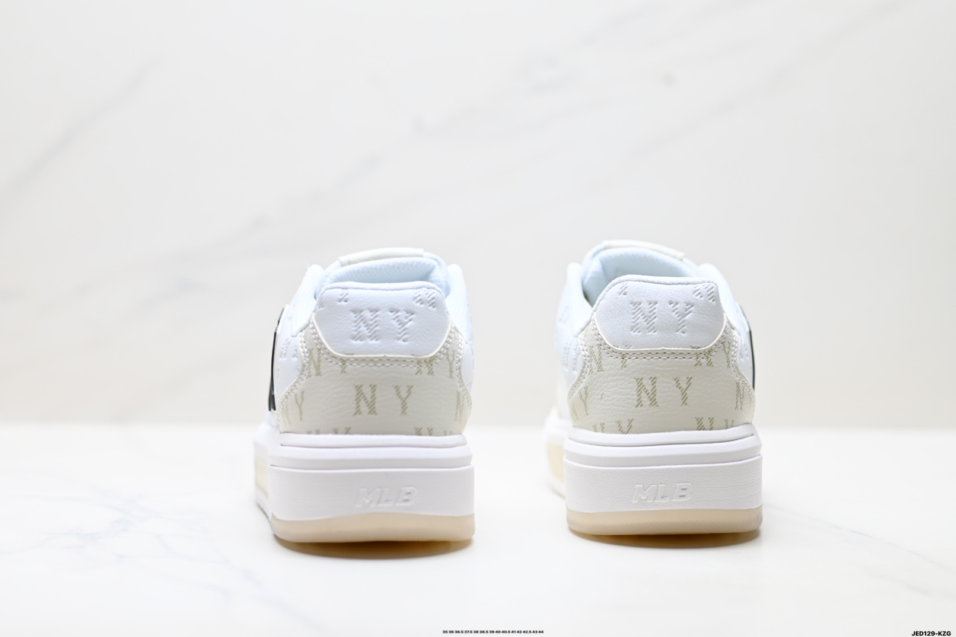 MLB 纽约洋基队 CHUNKY LINER EMBO MONOGRAM 印刻老花 时尚舒适 休闲运动 防滑耐磨增高 低帮 板鞋 3ASXM036N-Top High Quatity Cheap Sneakers Fashion Clothing Clothes Bags handbags Shoes of all Brand wholesale With The best Quality And Beautiful Price from China Factory Chinese suppliers wholesaler seller MLB 纽约洋基队 CHUNKY LINER EMBO MONOGRAM 印刻老花 时尚舒适 休闲运动 防滑耐磨增高 低帮 板鞋 3ASXM036N