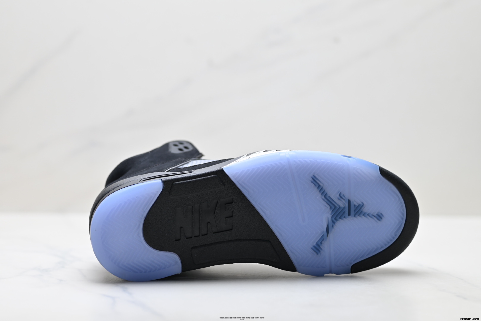Nike Air Jordan 5 Retro Low迈克尔 乔丹 AJ5减震防滑篮球鞋 HF3975-001