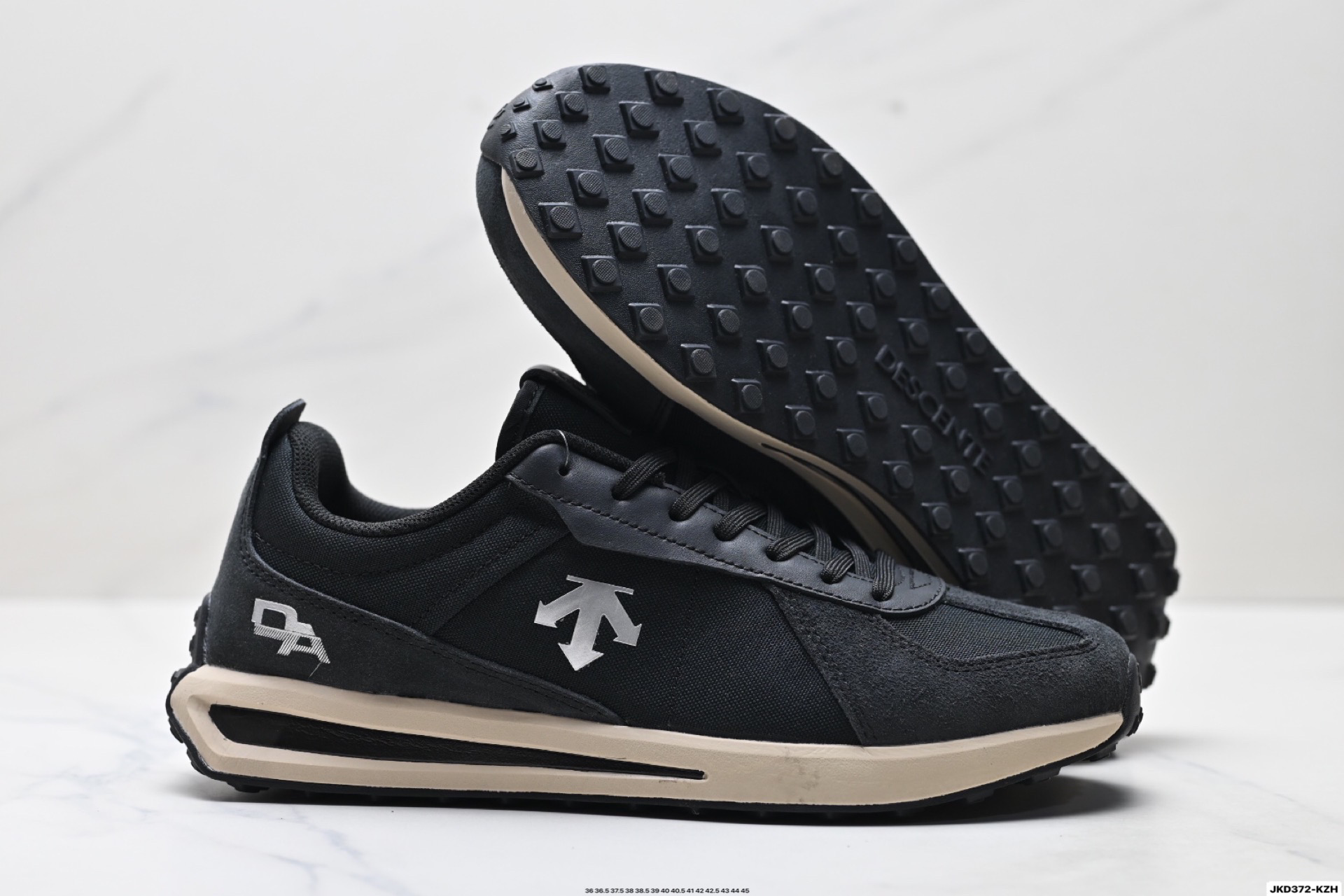 DESCENTE迪桑特 CHRON TRAINER系列 经典耐磨 运动休闲鞋 D5231LSN15-Top High Quatity Cheap Sneakers Fashion Clothing Clothes Bags handbags Shoes of all Brand wholesale With The best Quality And Beautiful Price from China Factory Chinese suppliers wholesaler seller DESCENTE迪桑特 CHRON TRAINER系列 经典耐磨 运动休闲鞋 D5231LSN15
