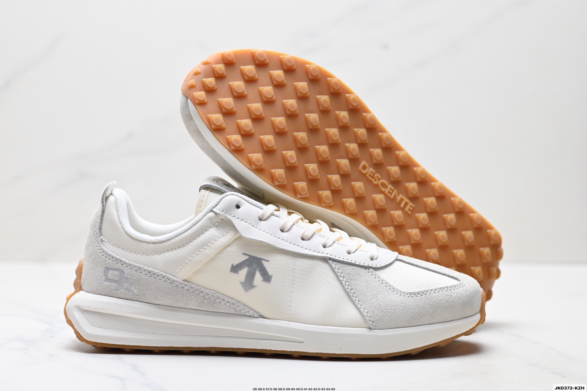 DESCENTE迪桑特 CHRON TRAINER系列 经典耐磨 运动休闲鞋 D5231LSN15-Top High Quatity Cheap Sneakers Fashion Clothing Clothes Bags handbags Shoes of all Brand wholesale With The best Quality And Beautiful Price from China Factory Chinese suppliers wholesaler seller DESCENTE迪桑特 CHRON TRAINER系列 经典耐磨 运动休闲鞋 D5231LSN15