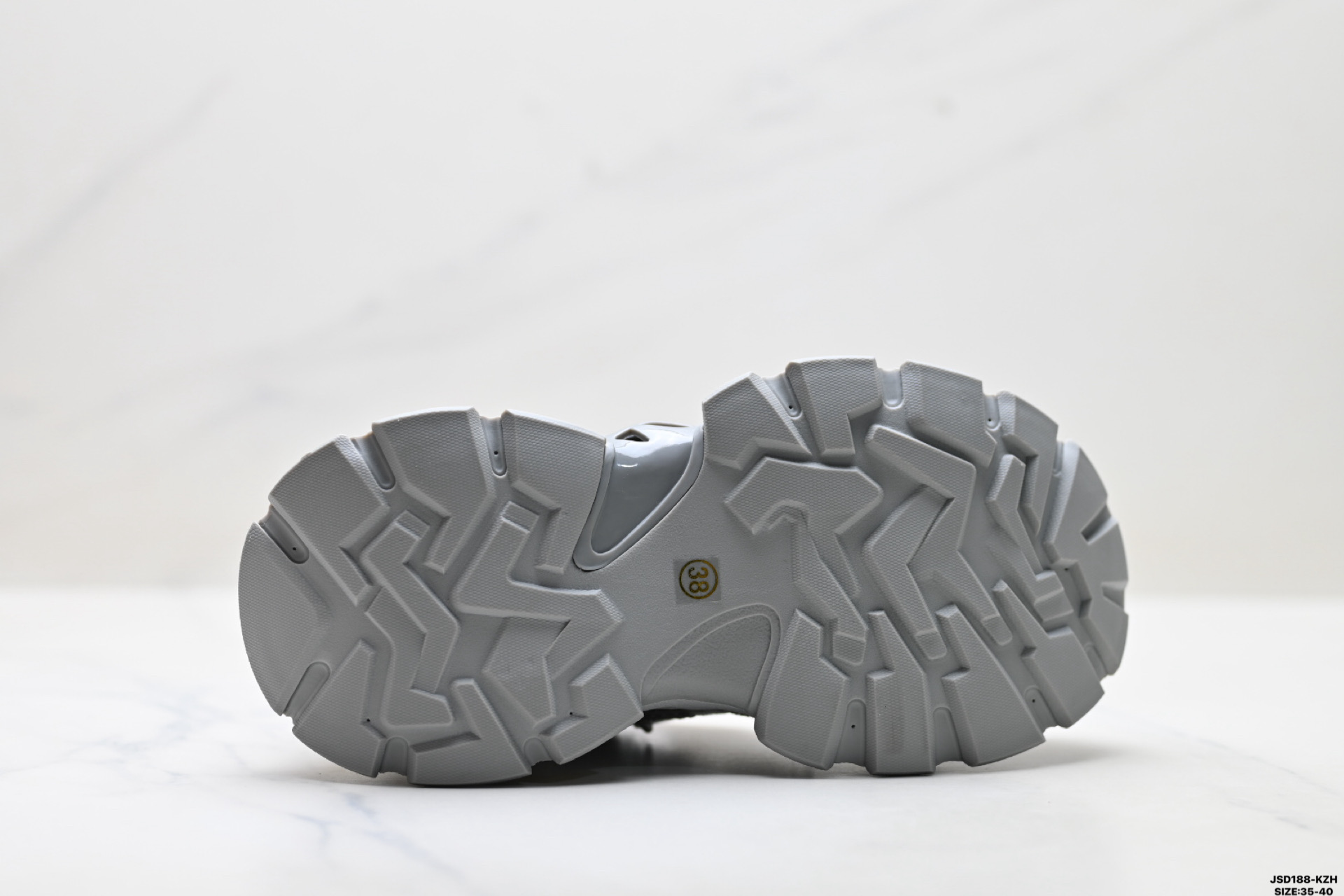 GG-CC 明日起源 时尚潮流复古闪钻厚底增高休闲低帮 G26U4036C-Top High Quatity Cheap Sneakers Fashion Clothing Clothes Bags handbags Shoes of all Brand wholesale With The best Quality And Beautiful Price from China Factory Chinese suppliers wholesaler seller GG-CC 明日起源 时尚潮流复古闪钻厚底增高休闲低帮 G26U4036C