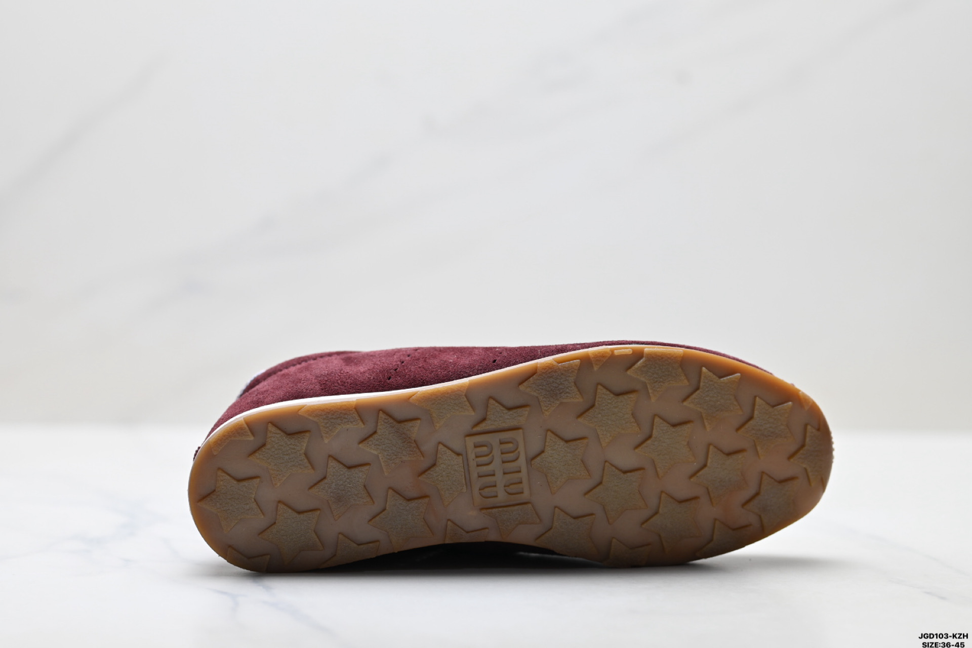 MiuMiu Plume 缪缪 绒面革 科技织物面料 圆头系带 低帮德训薄底鞋-Top High Quatity Cheap Sneakers Fashion Clothing Clothes Bags handbags Shoes of all Brand wholesale With The best Quality And Beautiful Price from China Factory Chinese suppliers wholesaler seller MiuMiu Plume 缪缪 绒面革 科技织物面料 圆头系带 低帮德训薄底鞋