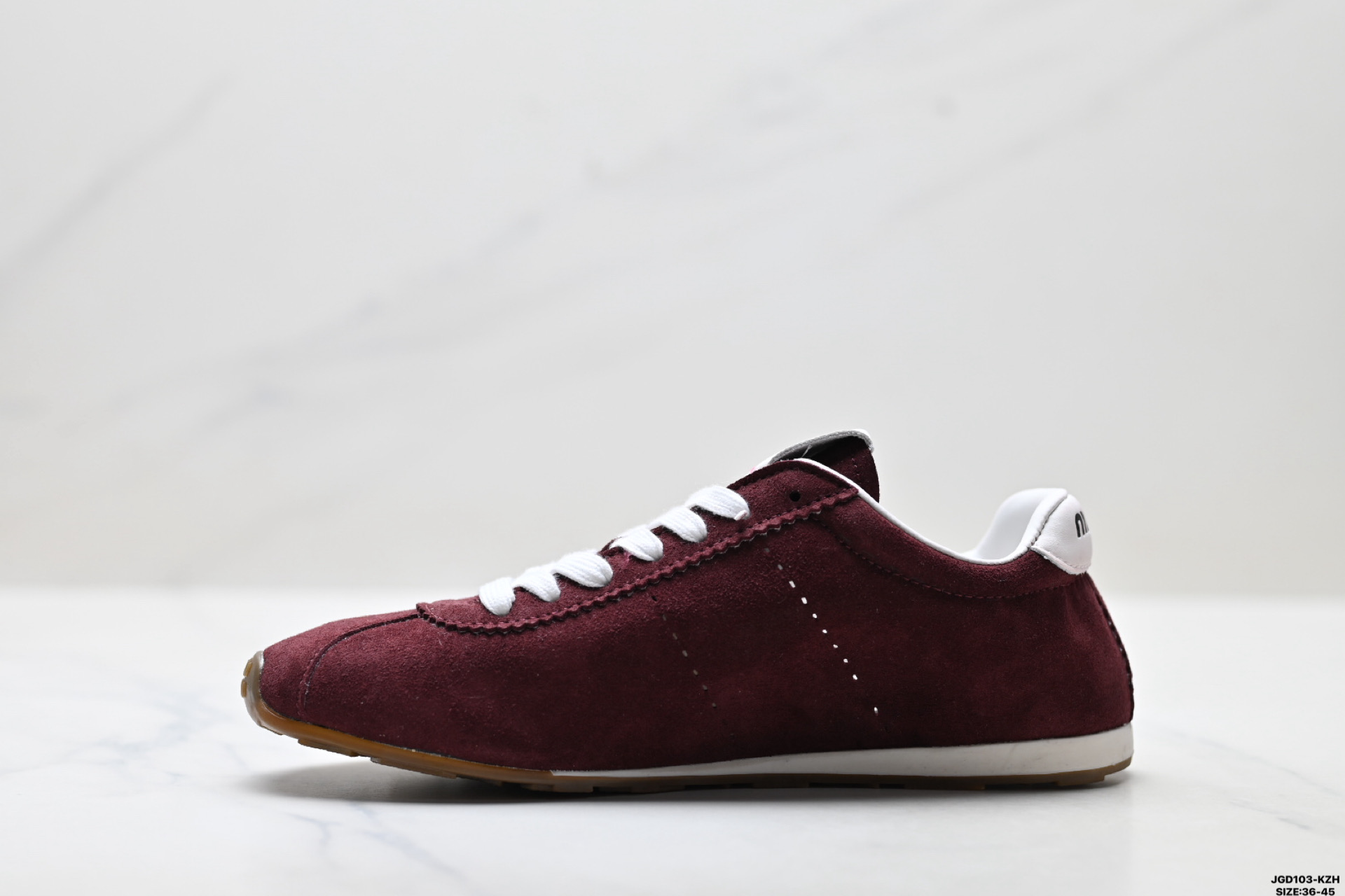 MiuMiu Plume 缪缪 绒面革 科技织物面料 圆头系带 低帮德训薄底鞋-Top High Quatity Cheap Sneakers Fashion Clothing Clothes Bags handbags Shoes of all Brand wholesale With The best Quality And Beautiful Price from China Factory Chinese suppliers wholesaler seller MiuMiu Plume 缪缪 绒面革 科技织物面料 圆头系带 低帮德训薄底鞋