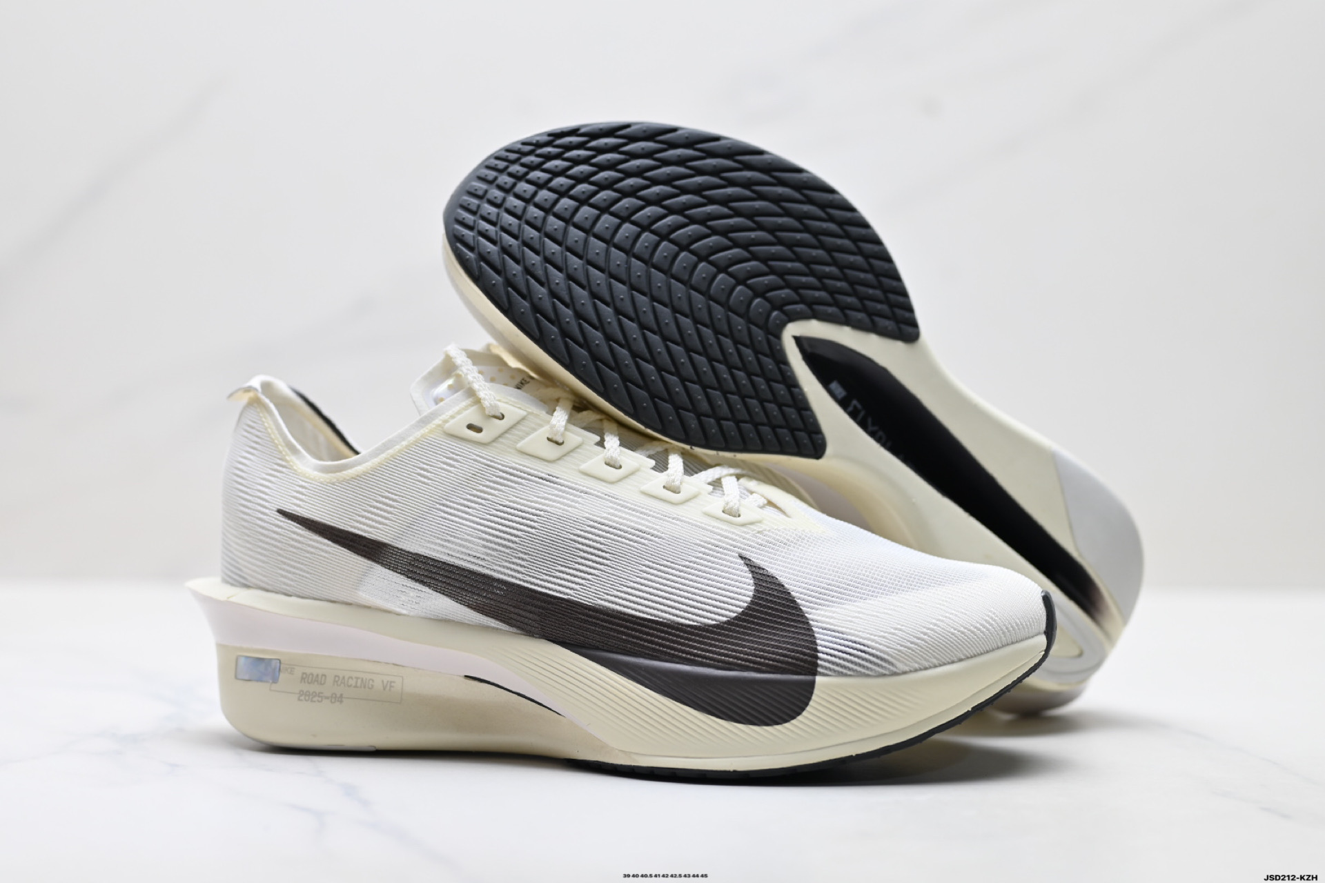 Nike ZoomX Vaporfly NEXT% 4耐克 轻量化 网面透气运动鞋 HV6107-100