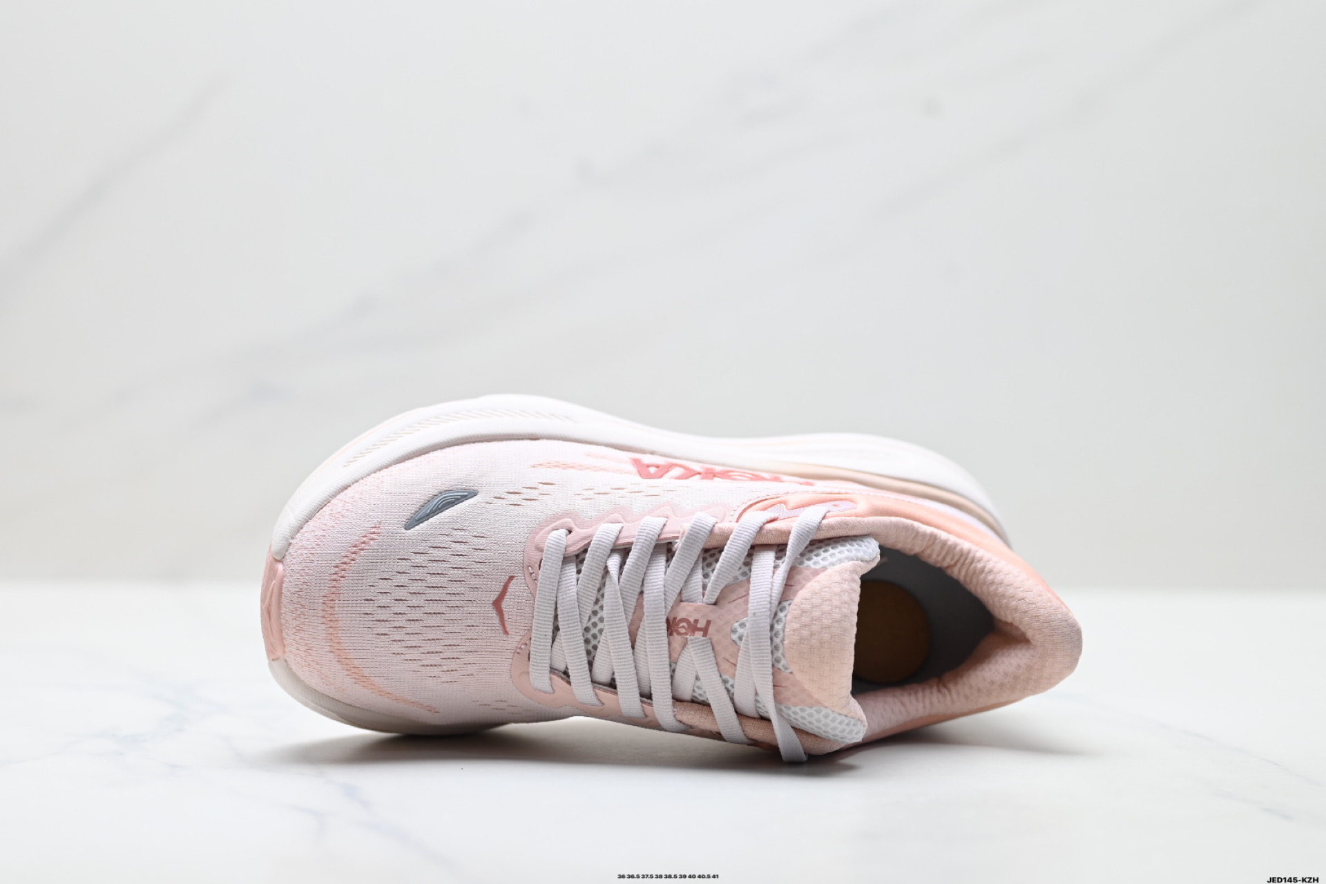 HOKA ONE ONE Bondi 9 复古舒适防滑耐磨 低帮 山地户外跑步鞋 1162012-Top High Quatity Cheap Sneakers Fashion Clothing Clothes Bags handbags Shoes of all Brand wholesale With The best Quality And Beautiful Price from China Factory Chinese suppliers wholesaler seller HOKA ONE ONE Bondi 9 复古舒适防滑耐磨 低帮 山地户外跑步鞋 1162012