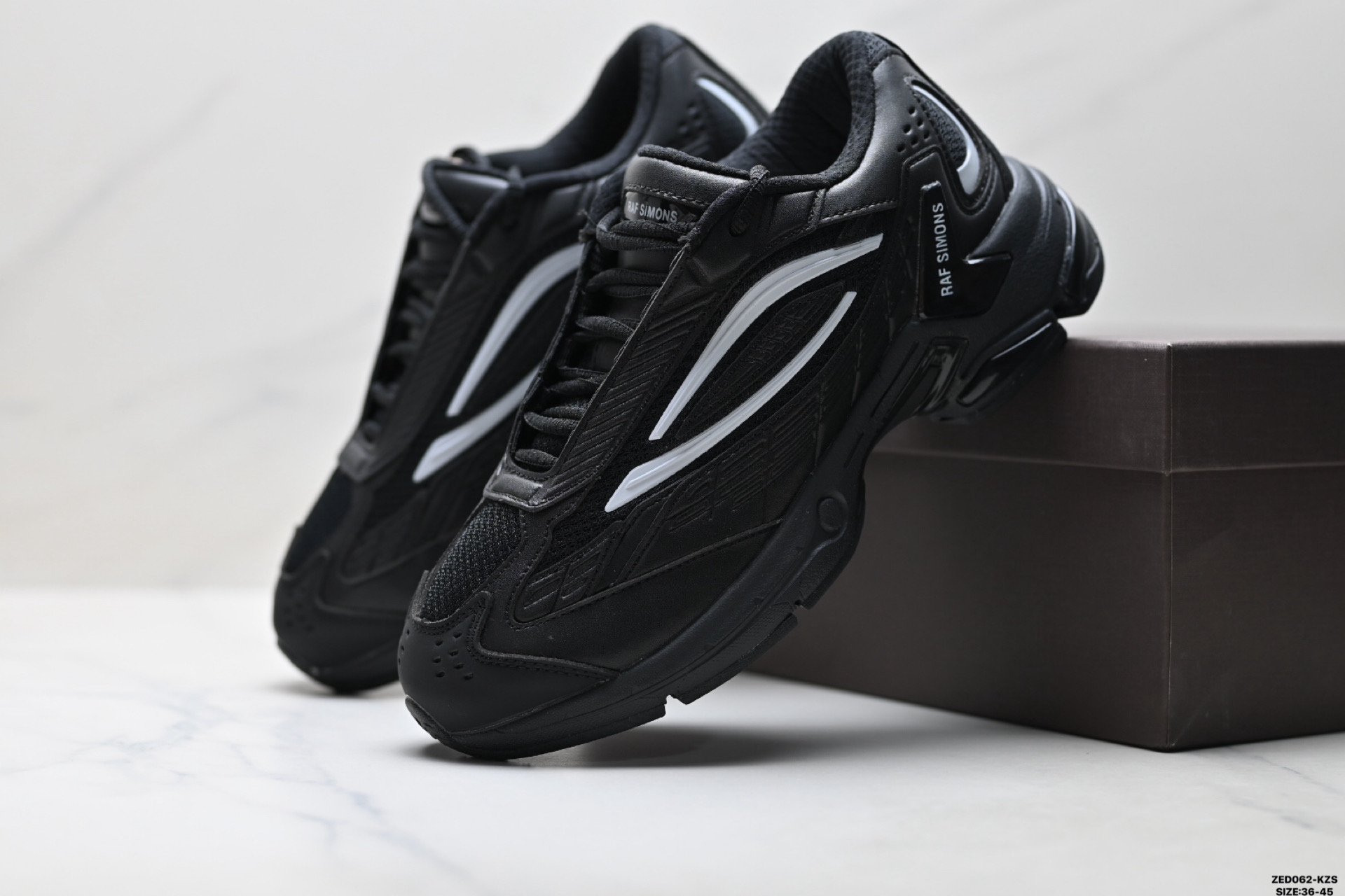 RAF SIMONS CYLON-21 潮流运动 织物皮革 圆头系带 低帮休闲鞋 HR830002S-3454-Top High Quatity Cheap Sneakers Fashion Clothing Clothes Bags handbags Shoes of all Brand wholesale With The best Quality And Beautiful Price from China Factory Chinese suppliers wholesaler seller RAF SIMONS CYLON-21 潮流运动 织物皮革 圆头系带 低帮休闲鞋 HR830002S-3454