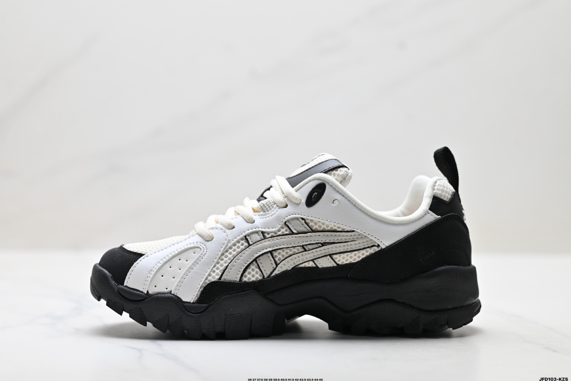 Asics Gel-Truck 亚瑟士 登山徒步 户外运动平衡减震 抗冲击支撑 防滑耐磨平衡轻便 户外功能鞋 1203A714-020