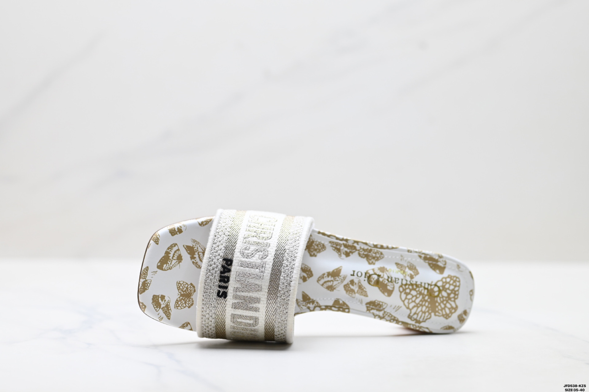 DIOR迪奥 Dway 缎布刺绣 方头 一字拖鞋 3.5cm 女款 Dior Or 胶囊系列的-Top High Quatity Cheap Sneakers Fashion Clothing Clothes Bags handbags Shoes of all Brand wholesale With The best Quality And Beautiful Price from China Factory Chinese suppliers wholesaler seller DIOR迪奥 Dway 缎布刺绣 方头 一字拖鞋 3.5cm 女款 Dior Or 胶囊系列的