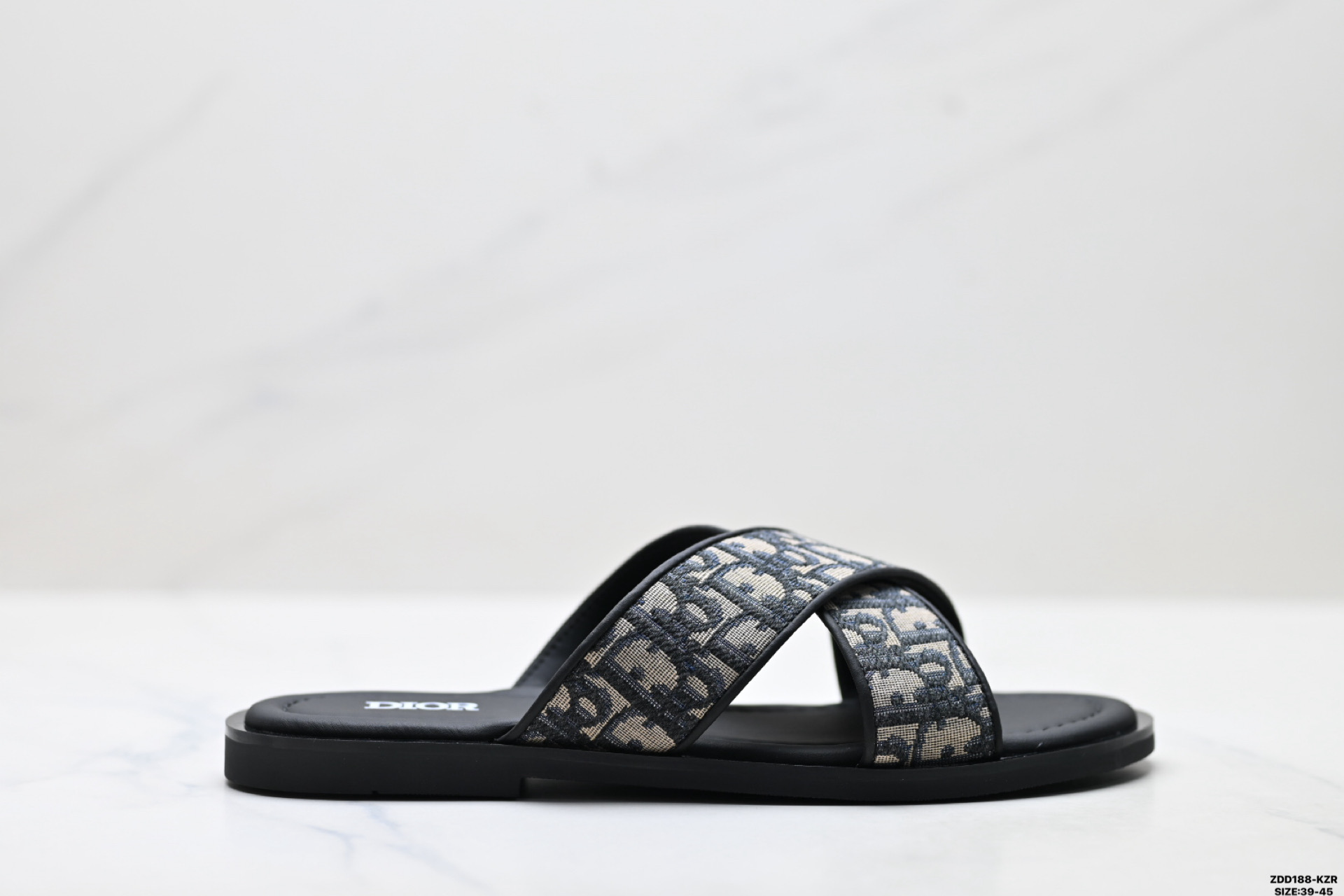 纯原DIOR迪奥 Alias Oblique 印花 一字拖鞋 致敬运动风格经典标识-Top High Quatity Cheap Sneakers Fashion Clothing Clothes Bags handbags Shoes of all Brand wholesale With The best Quality And Beautiful Price from China Factory Chinese suppliers wholesaler seller 纯原DIOR迪奥 Alias Oblique 印花 一字拖鞋 致敬运动风格经典标识