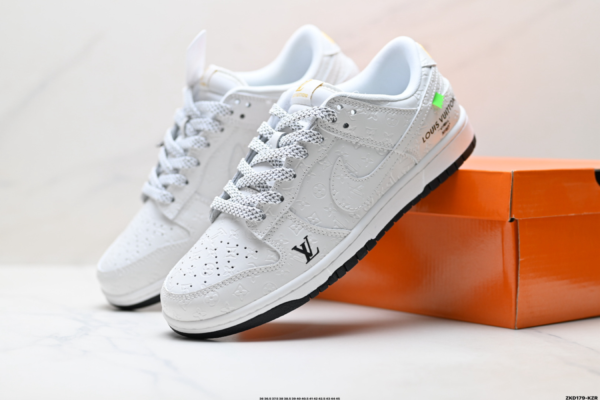 Nike Dunk Low Retro ‘DIY高端定制’耐克 低帮休闲运动板鞋 XX3168-145-Top High Quatity Cheap Sneakers Fashion Clothing Clothes Bags handbags Shoes of all Brand wholesale With The best Quality And Beautiful Price from China Factory Chinese suppliers wholesaler seller Nike Dunk Low Retro ‘DIY高端定制’耐克 低帮休闲运动板鞋 XX3168-145