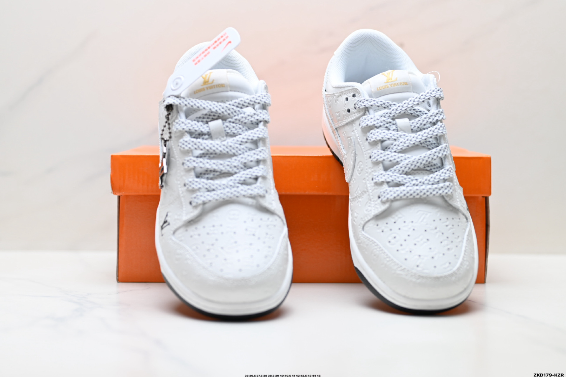 Nike Dunk Low Retro ‘DIY高端定制’耐克 低帮休闲运动板鞋 XX3168-145-Top High Quatity Cheap Sneakers Fashion Clothing Clothes Bags handbags Shoes of all Brand wholesale With The best Quality And Beautiful Price from China Factory Chinese suppliers wholesaler seller Nike Dunk Low Retro ‘DIY高端定制’耐克 低帮休闲运动板鞋 XX3168-145