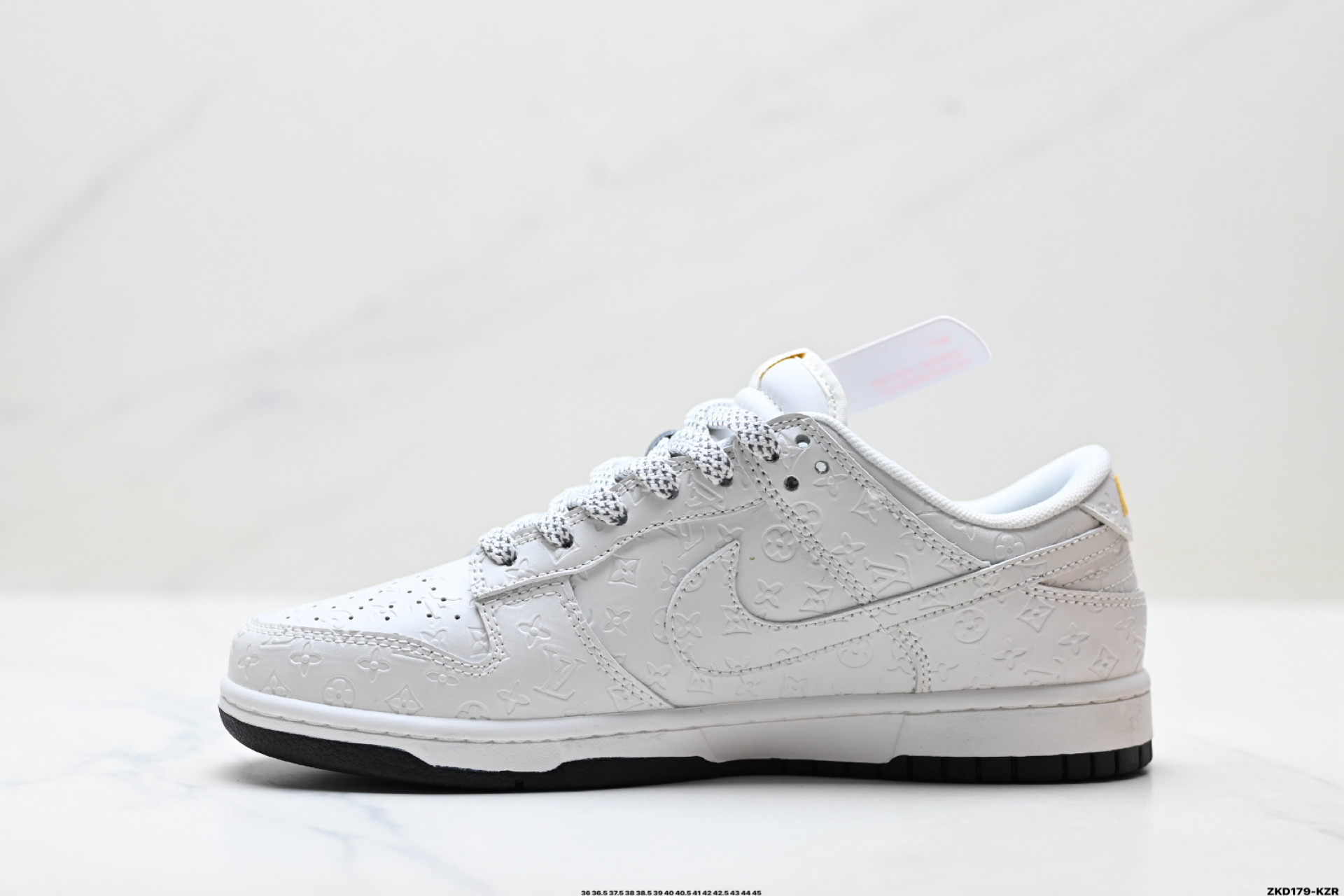 Nike Dunk Low Retro ‘DIY高端定制’耐克 低帮休闲运动板鞋 XX3168-145-Top High Quatity Cheap Sneakers Fashion Clothing Clothes Bags handbags Shoes of all Brand wholesale With The best Quality And Beautiful Price from China Factory Chinese suppliers wholesaler seller Nike Dunk Low Retro ‘DIY高端定制’耐克 低帮休闲运动板鞋 XX3168-145