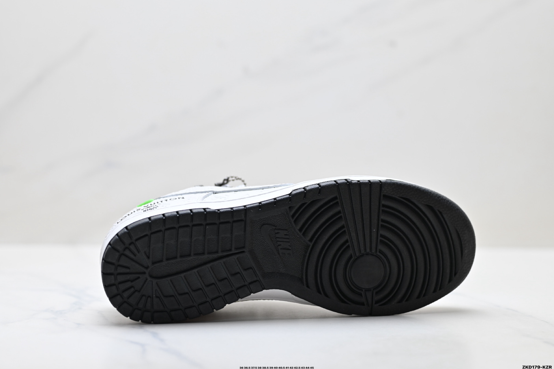 Nike Dunk Low Retro ‘DIY高端定制’耐克 低帮休闲运动板鞋 XX3168-145-Top High Quatity Cheap Sneakers Fashion Clothing Clothes Bags handbags Shoes of all Brand wholesale With The best Quality And Beautiful Price from China Factory Chinese suppliers wholesaler seller Nike Dunk Low Retro ‘DIY高端定制’耐克 低帮休闲运动板鞋 XX3168-145