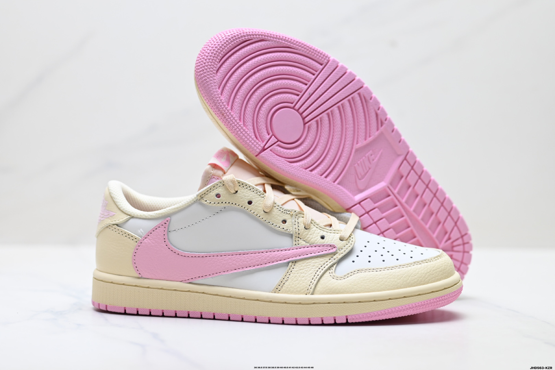 Nike Air Jordan 1 x Travis Scott AJ1倒勾 乔一倒钩 耐克 低帮文化篮球鞋 IQ7604-100
