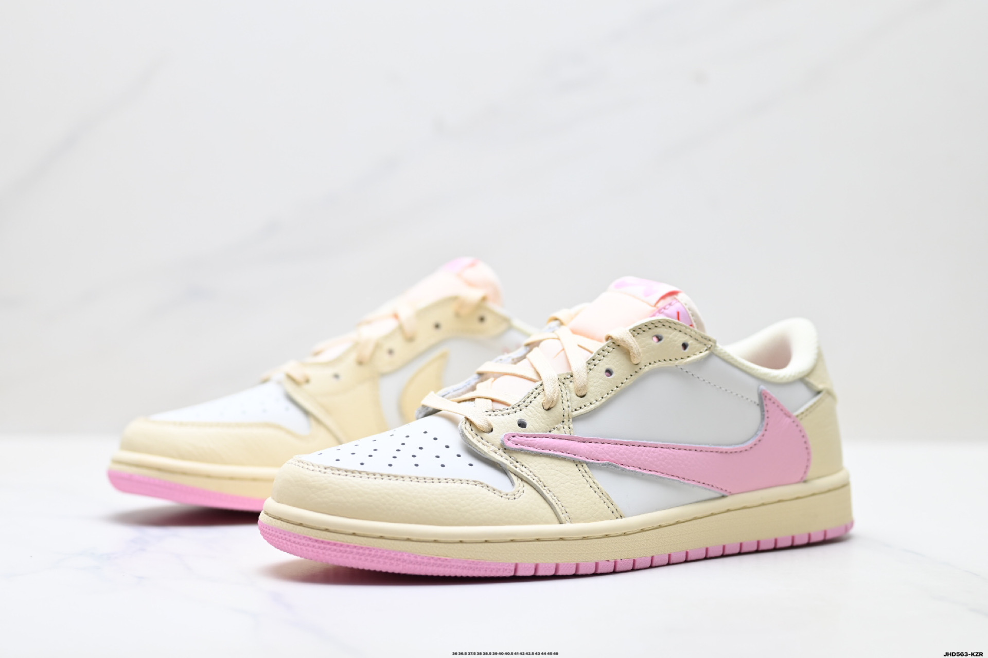 Nike Air Jordan 1 x Travis Scott AJ1倒勾 乔一倒钩 耐克 低帮文化篮球鞋 IQ7604-100