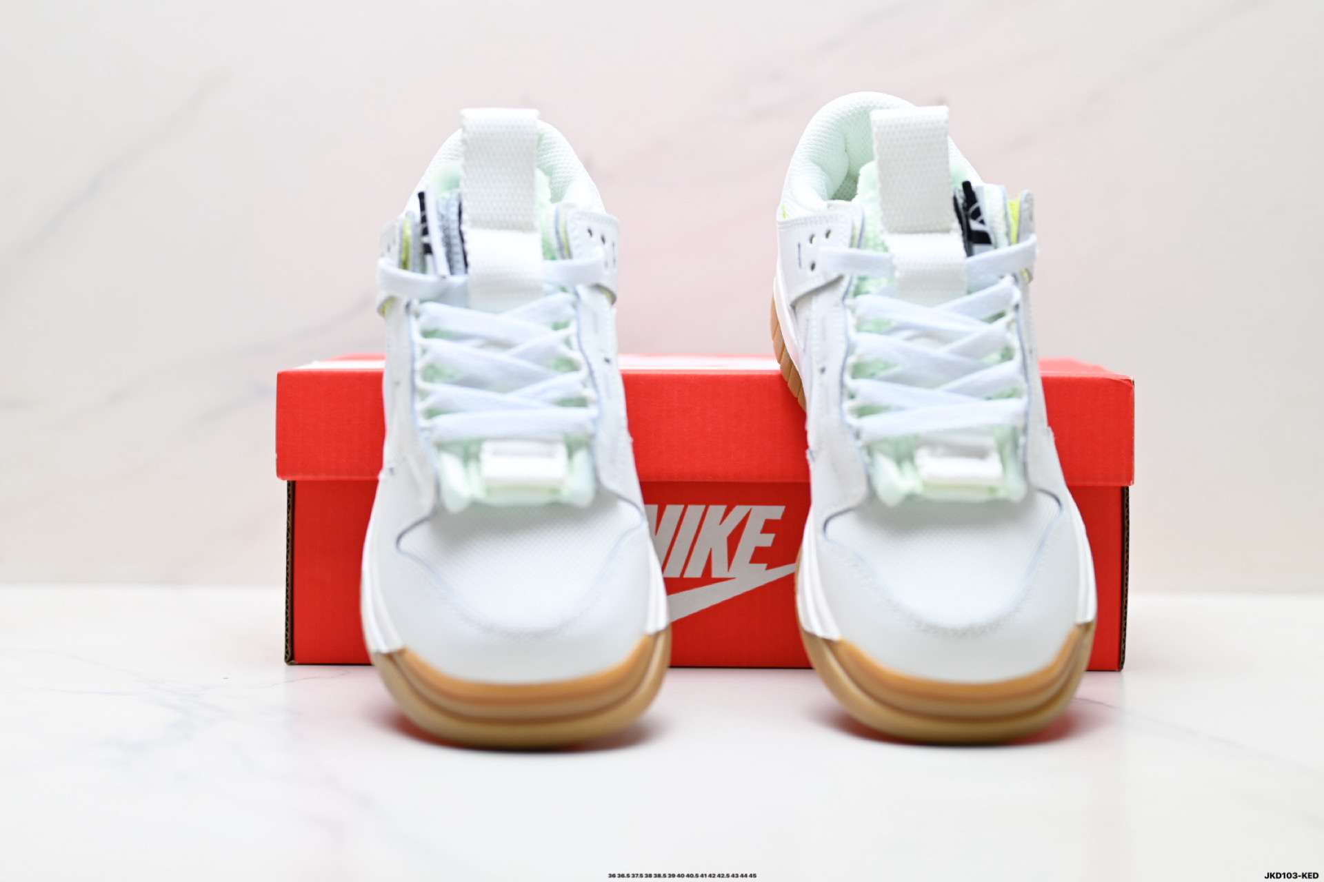 融入登山户外机能元素 VIRGIL ABLOH设计师独立品牌Off-White x Futura x Nike SB DunkPine Green OW扣篮系列低帮经典百搭休闲运动板鞋 DV0821-400-Top High Quatity Cheap Sneakers Fashion Clothing Clothes Bags handbags Shoes of all Brand wholesale With The best Quality And Beautiful Price from China Factory Chinese suppliers wholesaler seller 融入登山户外机能元素 VIRGIL ABLOH设计师独立品牌Off-White x Futura x Nike SB DunkPine Green OW扣篮系列低帮经典百搭休闲运动板鞋 DV0821-400