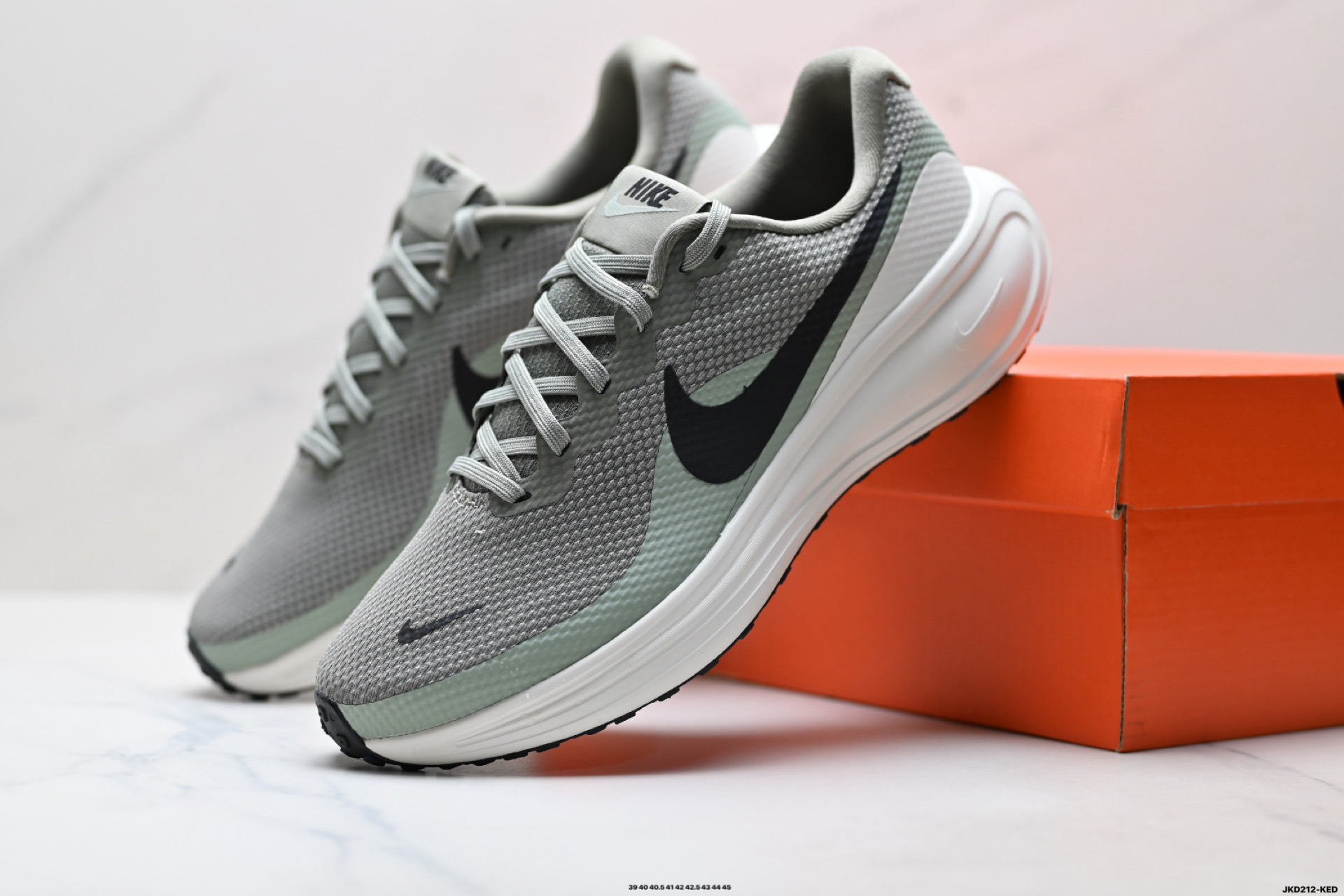 Nike REVOLUTION 8 耐克 透气 低帮 跑步鞋 HJ9198-003-Top High Quatity Cheap Sneakers Fashion Clothing Clothes Bags handbags Shoes of all Brand wholesale With The best Quality And Beautiful Price from China Factory Chinese suppliers wholesaler seller Nike REVOLUTION 8 耐克 透气 低帮 跑步鞋 HJ9198-003