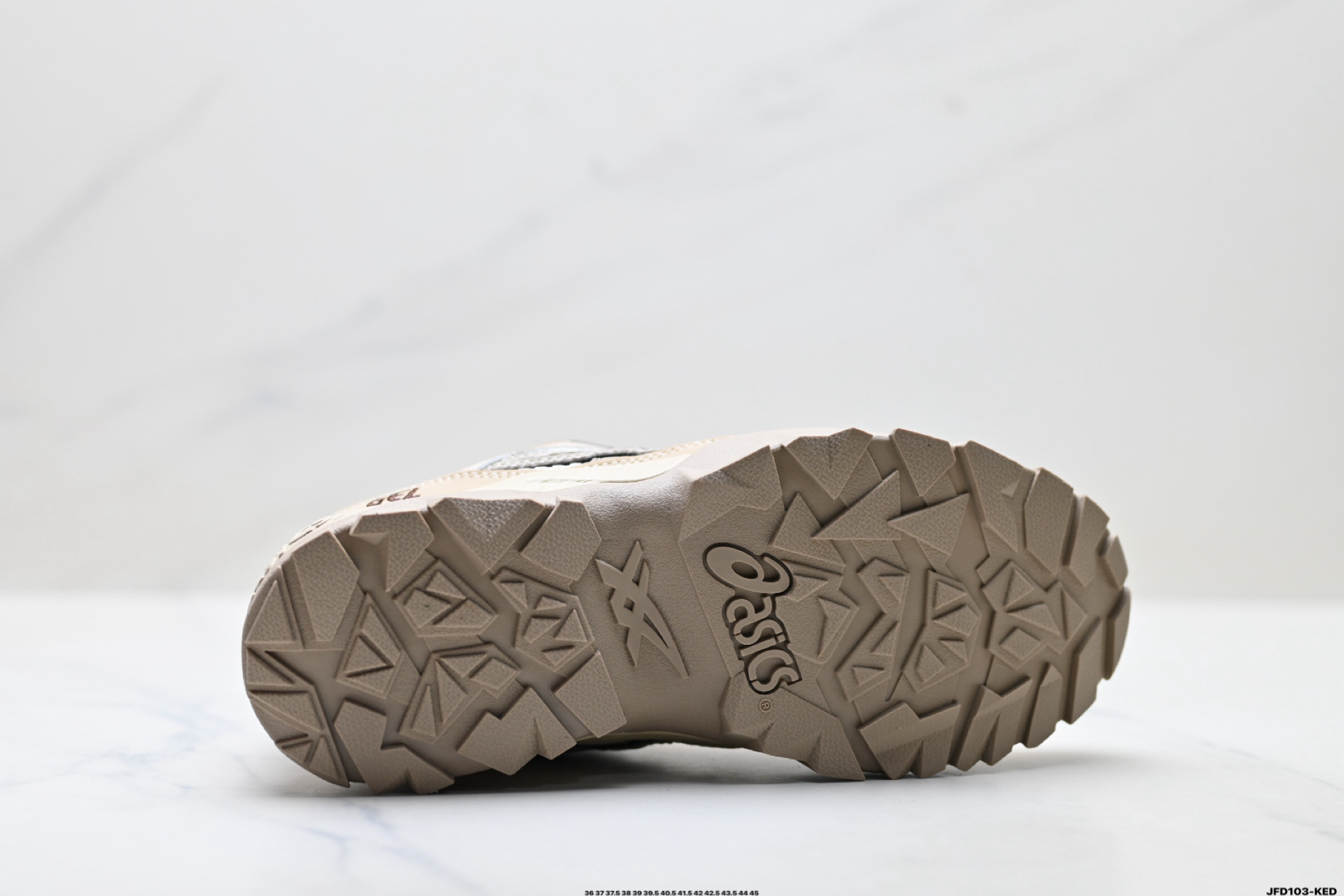 Asics Gel-Truck 亚瑟士 登山徒步 户外运动平衡减震 抗冲击支撑 防滑耐磨平衡轻便 户外功能鞋 1203A714-020