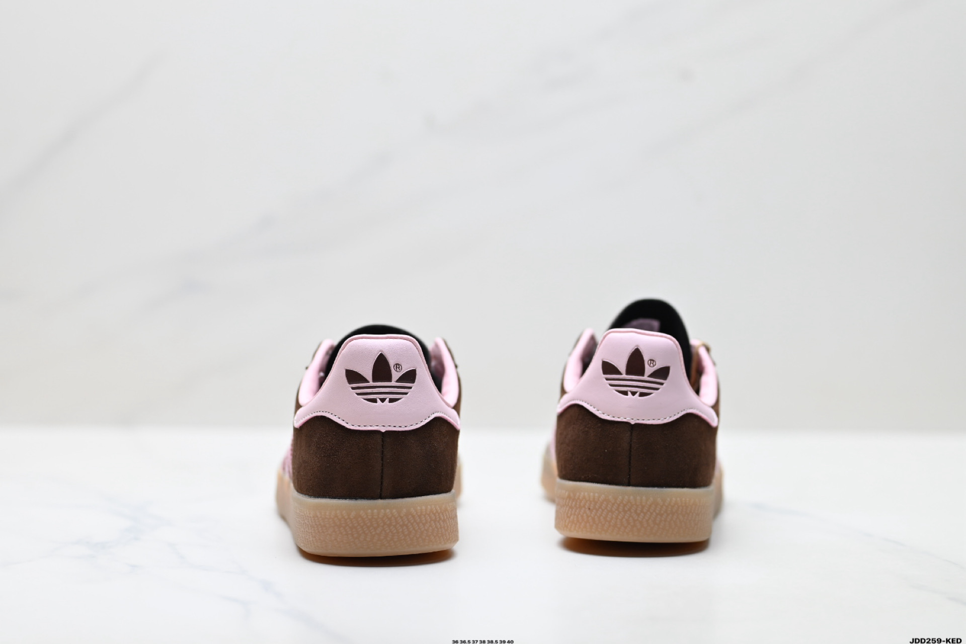 Adidas Originals Gazelle 阿迪达斯 三叶草休闲防滑耐磨低帮板鞋 JH5666-Top High Quatity Cheap Sneakers Fashion Clothing Clothes Bags handbags Shoes of all Brand wholesale With The best Quality And Beautiful Price from China Factory Chinese suppliers wholesaler seller Adidas Originals Gazelle 阿迪达斯 三叶草休闲防滑耐磨低帮板鞋 JH5666