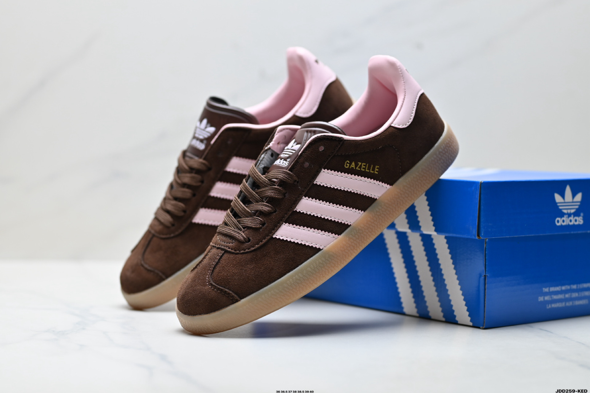 Adidas Originals Gazelle 阿迪达斯 三叶草休闲防滑耐磨低帮板鞋 JH5666-Top High Quatity Cheap Sneakers Fashion Clothing Clothes Bags handbags Shoes of all Brand wholesale With The best Quality And Beautiful Price from China Factory Chinese suppliers wholesaler seller Adidas Originals Gazelle 阿迪达斯 三叶草休闲防滑耐磨低帮板鞋 JH5666