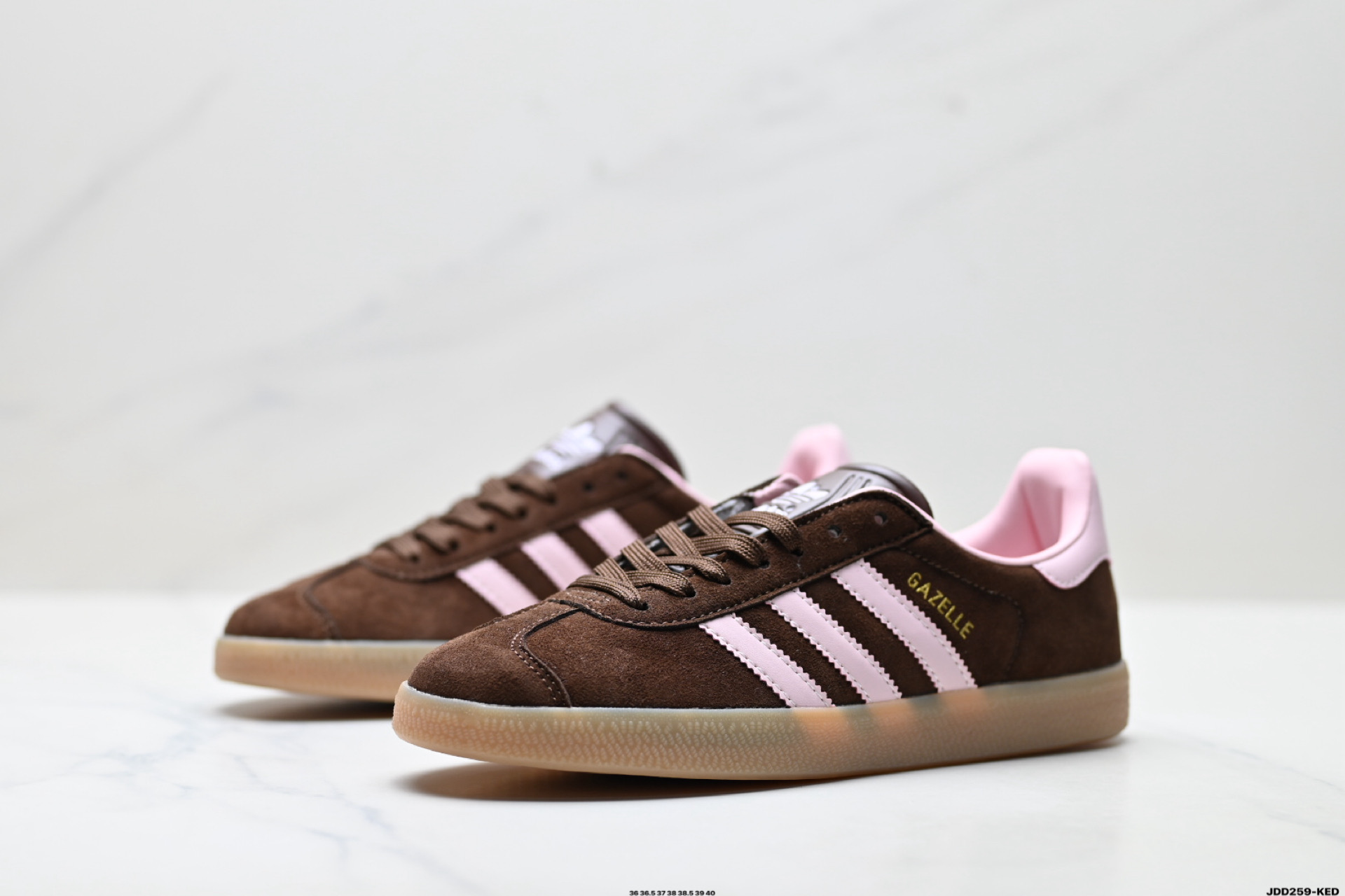 Adidas Originals Gazelle 阿迪达斯 三叶草休闲防滑耐磨低帮板鞋 JH5666-Top High Quatity Cheap Sneakers Fashion Clothing Clothes Bags handbags Shoes of all Brand wholesale With The best Quality And Beautiful Price from China Factory Chinese suppliers wholesaler seller Adidas Originals Gazelle 阿迪达斯 三叶草休闲防滑耐磨低帮板鞋 JH5666