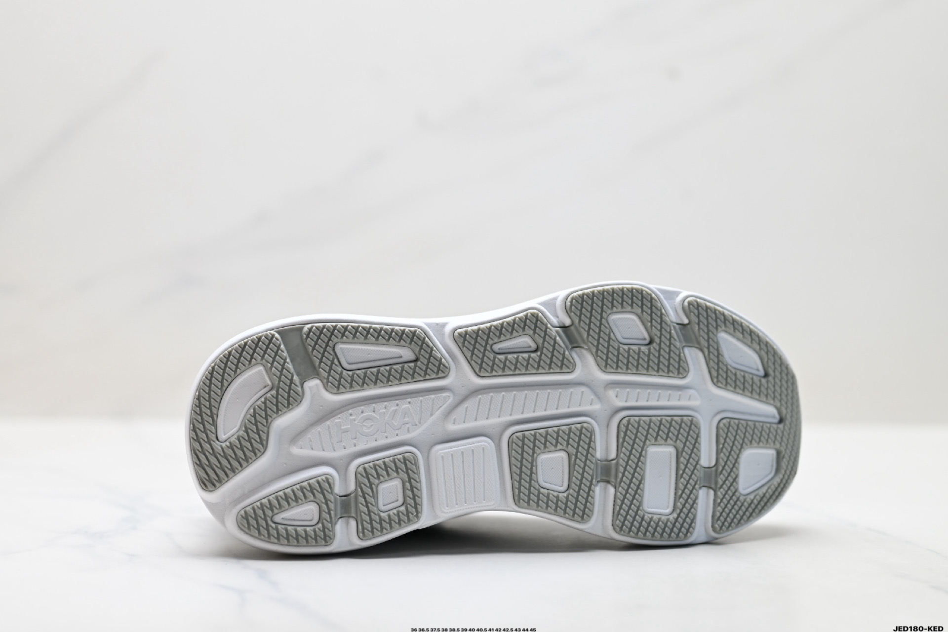 HOKA ONE ONE Bondi 9 复古舒适防滑耐磨 低帮 山地户外跑步鞋 1162012