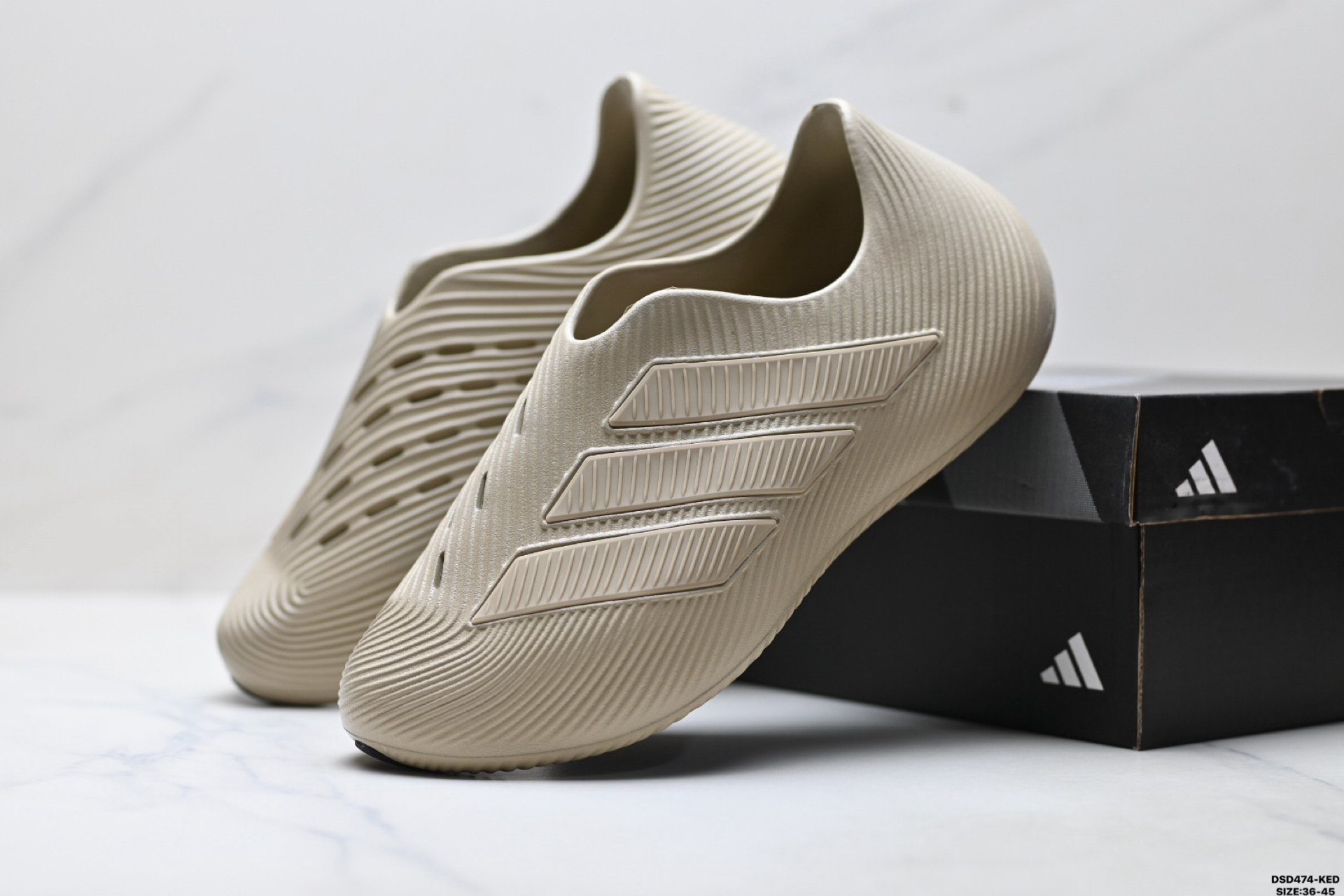 Adidas Purechill Runner 阿迪达斯 舒适贴合 沙滩拖鞋 KI0065-Top High Quatity Cheap Sneakers Fashion Clothing Clothes Bags handbags Shoes of all Brand wholesale With The best Quality And Beautiful Price from China Factory Chinese suppliers wholesaler seller Adidas Purechill Runner 阿迪达斯 舒适贴合 沙滩拖鞋 KI0065