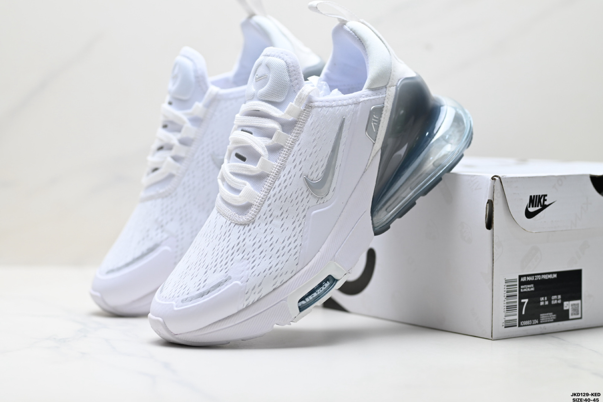 Nike Air Max 270 Flyknit 耐克 运动缓震 大气垫休闲跑步鞋 IO9884-109