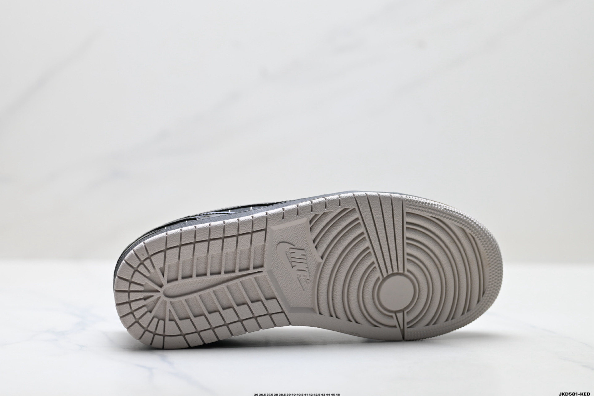 Nike Air Jordan 1 Retro Low 耐克 AJ1乔1低帮休闲板鞋 IR7554-001-Top High Quatity Cheap Sneakers Fashion Clothing Clothes Bags handbags Shoes of all Brand wholesale With The best Quality And Beautiful Price from China Factory Chinese suppliers wholesaler seller Nike Air Jordan 1 Retro Low 耐克 AJ1乔1低帮休闲板鞋 IR7554-001