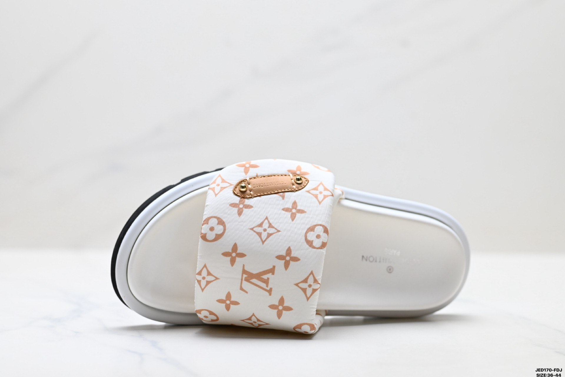 Louis Vuitton Pool Pillow Comfort 路易威登 经典印花 露趾 一字拖鞋-Top High Quatity Cheap Sneakers Fashion Clothing Clothes Bags handbags Shoes of all Brand wholesale With The best Quality And Beautiful Price from China Factory Chinese suppliers wholesaler seller Louis Vuitton Pool Pillow Comfort 路易威登 经典印花 露趾 一字拖鞋