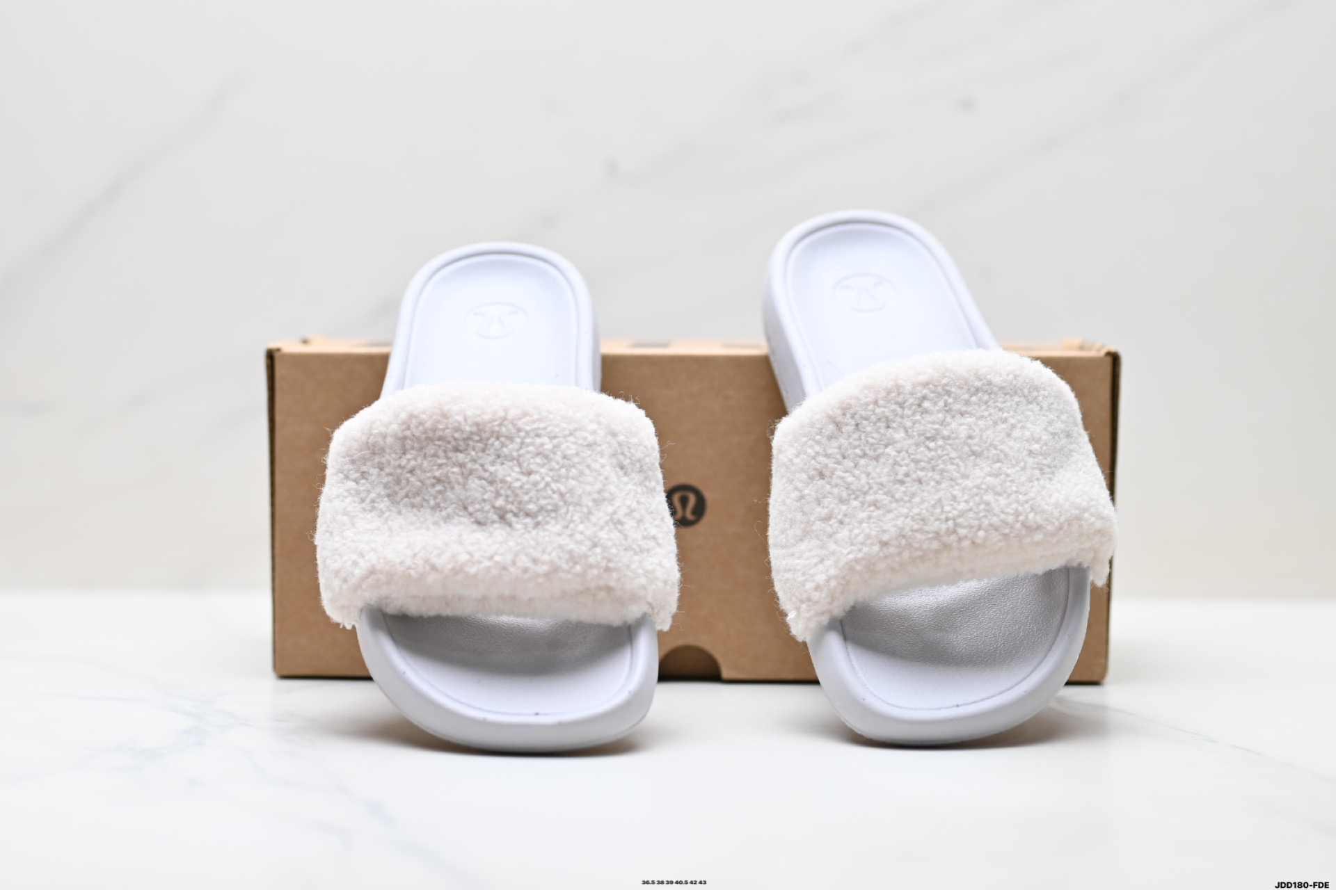 lululemon露露乐蒙 Fleece Restfeel Slide舒适百搭摇粒绒 防滑防磨一字拖鞋-Top High Quatity Cheap Sneakers Fashion Clothing Clothes Bags handbags Shoes of all Brand wholesale With The best Quality And Beautiful Price from China Factory Chinese suppliers wholesaler seller lululemon露露乐蒙 Fleece Restfeel Slide舒适百搭摇粒绒 防滑防磨一字拖鞋