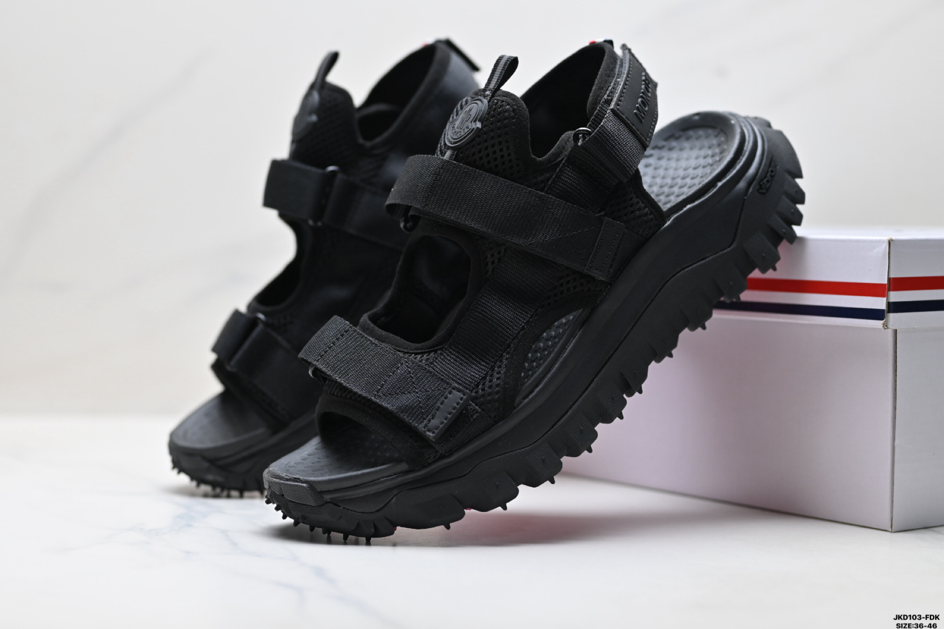 Moncler盟可睐 Trailgrip Vela 圆头魔术贴 沙滩凉鞋 I109B4L00070M380-Top High Quatity Cheap Sneakers Fashion Clothing Clothes Bags handbags Shoes of all Brand wholesale With The best Quality And Beautiful Price from China Factory Chinese suppliers wholesaler seller Moncler盟可睐 Trailgrip Vela 圆头魔术贴 沙滩凉鞋 I109B4L00070M380