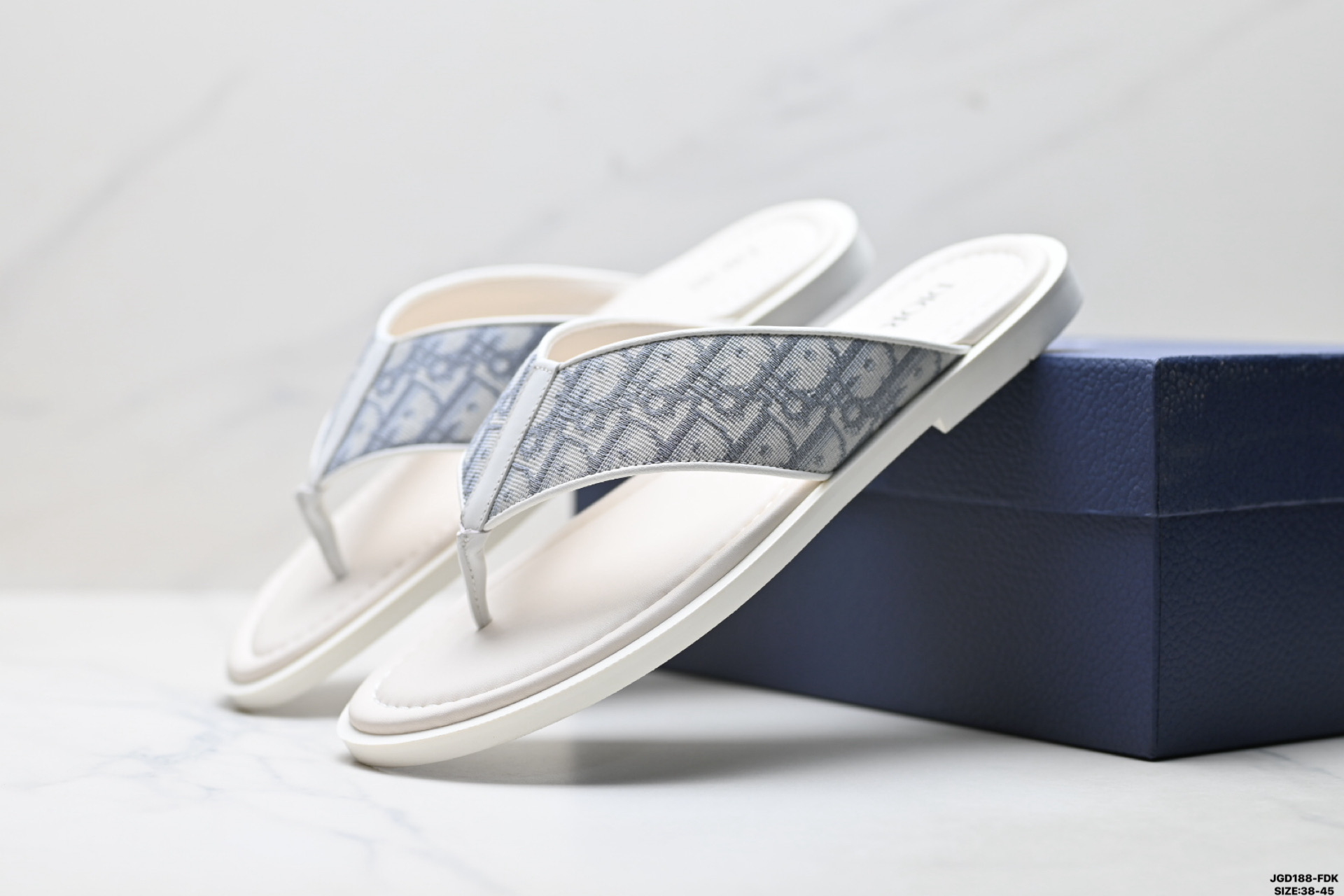 DIOR迪奥 Alias Oblique 印花 一字拖鞋 致敬运动风格经典标识-Top High Quatity Cheap Sneakers Fashion Clothing Clothes Bags handbags Shoes of all Brand wholesale With The best Quality And Beautiful Price from China Factory Chinese suppliers wholesaler seller DIOR迪奥 Alias Oblique 印花 一字拖鞋 致敬运动风格经典标识