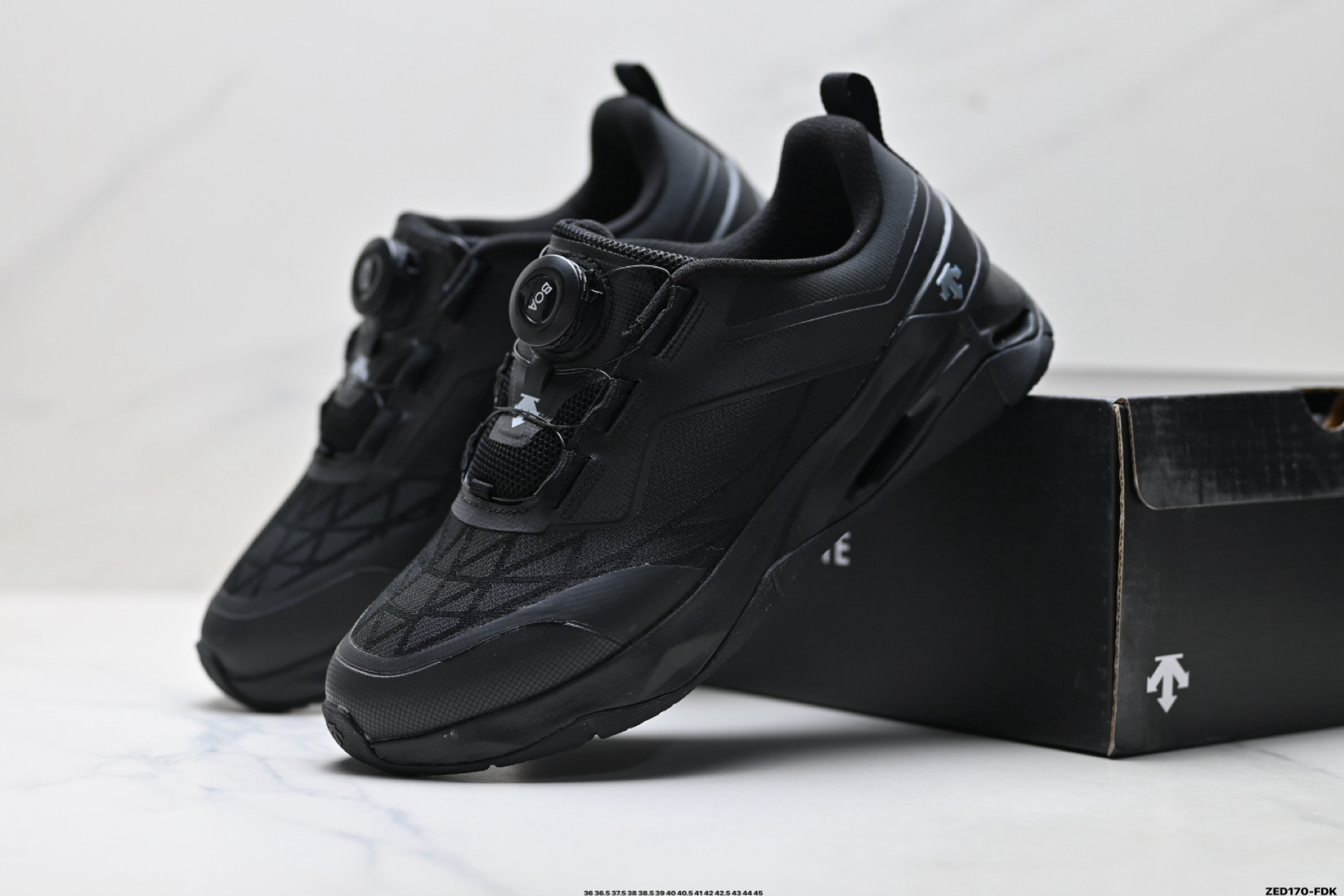 迪桑特DESCENTE CIRCUIT LTR WIRE 2.0 舒适百搭防滑耐磨 低帮 休闲跑步鞋-Top High Quatity Cheap Sneakers Fashion Clothing Clothes Bags handbags Shoes of all Brand wholesale With The best Quality And Beautiful Price from China Factory Chinese suppliers wholesaler seller 迪桑特DESCENTE CIRCUIT LTR WIRE 2.0 舒适百搭防滑耐磨 低帮 休闲跑步鞋
