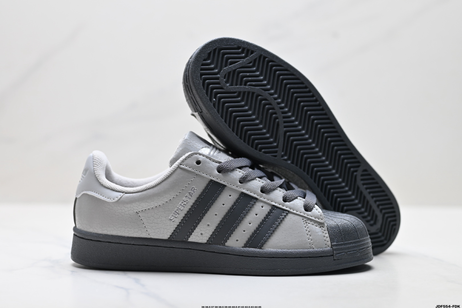 Adidas Originals Superstar贝壳头系列 阿迪达斯 三叶草低帮经典百搭休闲运动板鞋 IH1629