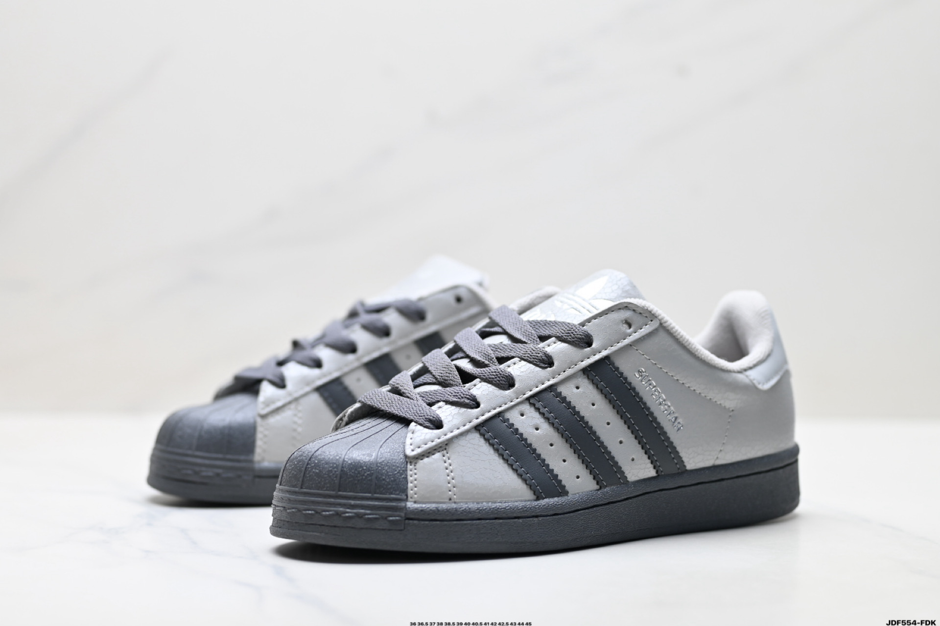 Adidas Originals Superstar贝壳头系列 阿迪达斯 三叶草低帮经典百搭休闲运动板鞋 IH1629