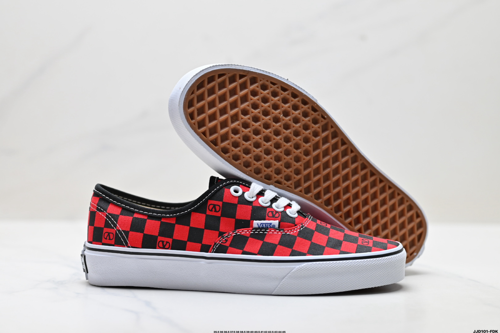 Valentino华伦天奴 x Vans范斯 联名款 VLO棋盘格花纹 低帮帆布鞋 WS0ND8HPKJV7-Top High Quatity Cheap Sneakers Fashion Clothing Clothes Bags handbags Shoes of all Brand wholesale With The best Quality And Beautiful Price from China Factory Chinese suppliers wholesaler seller Valentino华伦天奴 x Vans范斯 联名款 VLO棋盘格花纹 低帮帆布鞋 WS0ND8HPKJV7