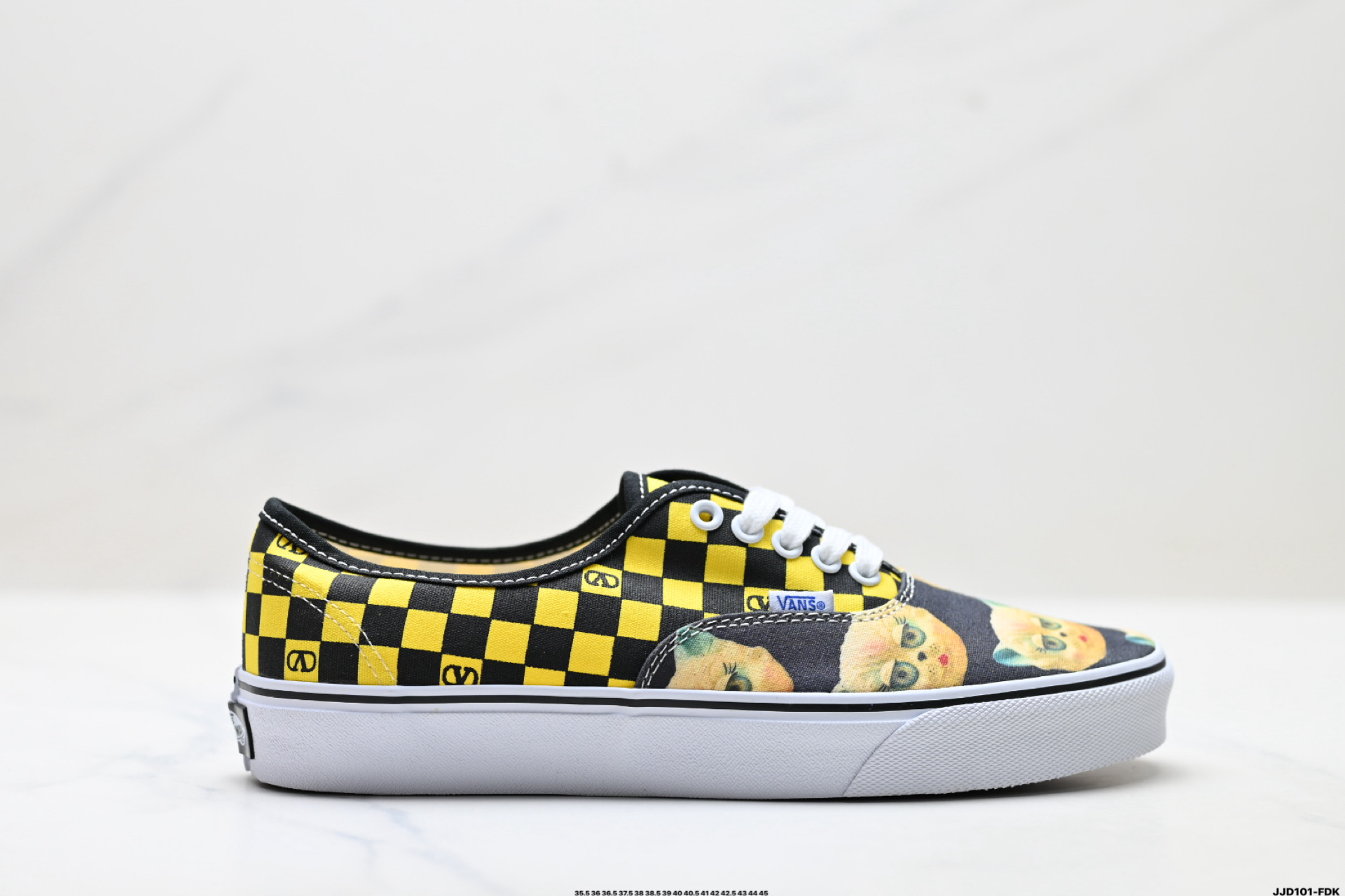 Valentino华伦天奴 x Vans范斯 联名款 VLO棋盘格花纹 低帮帆布鞋 WS0ND8HPKJV7-Top High Quatity Cheap Sneakers Fashion Clothing Clothes Bags handbags Shoes of all Brand wholesale With The best Quality And Beautiful Price from China Factory Chinese suppliers wholesaler seller Valentino华伦天奴 x Vans范斯 联名款 VLO棋盘格花纹 低帮帆布鞋 WS0ND8HPKJV7