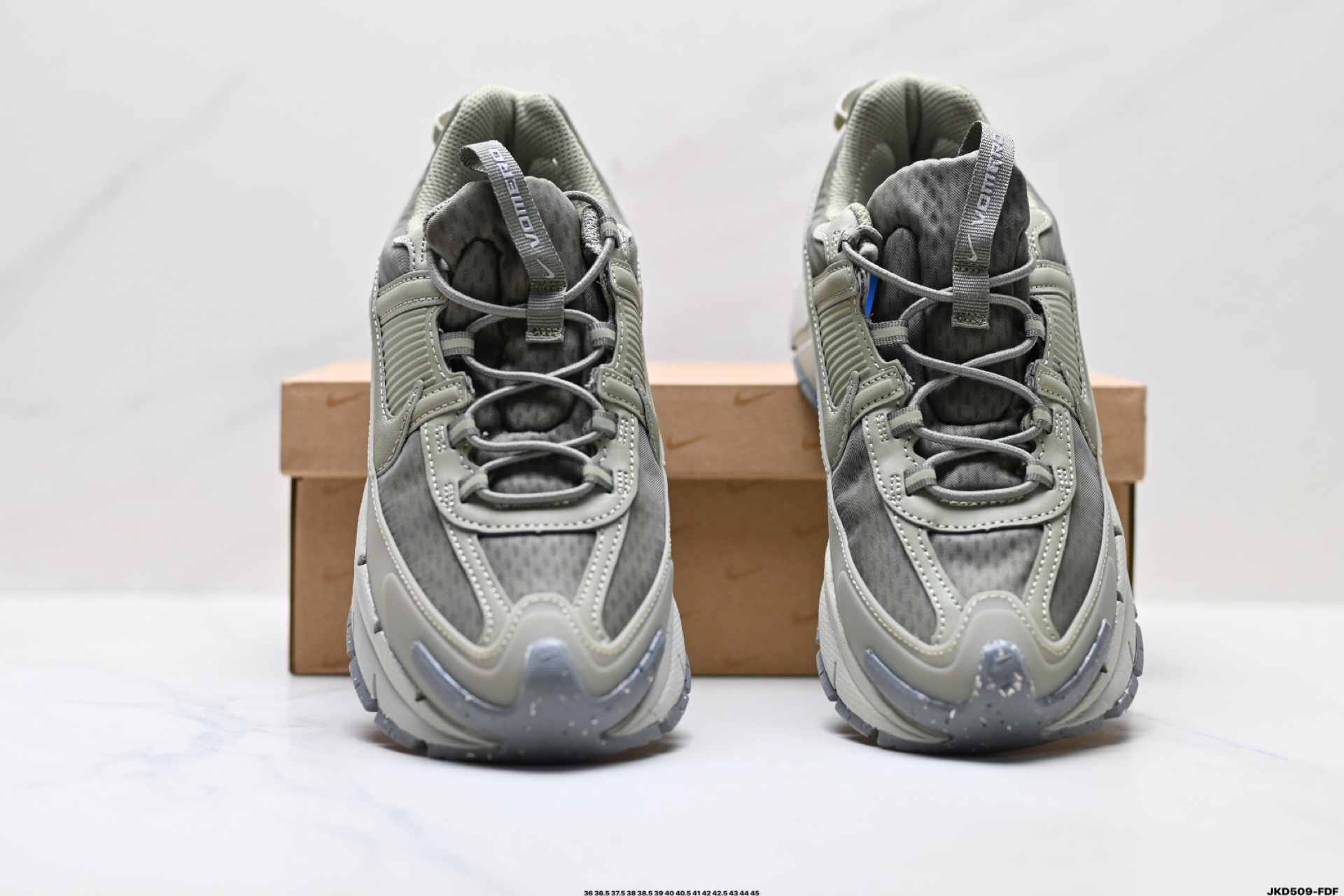 Nike Zoom Vomero Roam 耐克 复古休闲运动慢跑鞋 HJ4646-300-Top High Quatity Cheap Sneakers Fashion Clothing Clothes Bags handbags Shoes of all Brand wholesale With The best Quality And Beautiful Price from China Factory Chinese suppliers wholesaler seller Nike Zoom Vomero Roam 耐克 复古休闲运动慢跑鞋 HJ4646-300