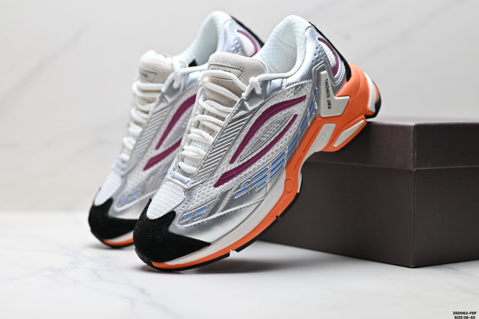 RAF SIMONS CYLON-21 潮流运动 织物皮革 圆头系带 低帮休闲鞋 HR830002S-0044-Top High Quatity Cheap Sneakers Fashion Clothing Clothes Bags handbags Shoes of all Brand wholesale With The best Quality And Beautiful Price from China Factory Chinese suppliers wholesaler seller RAF SIMONS CYLON-21 潮流运动 织物皮革 圆头系带 低帮休闲鞋 HR830002S-0044