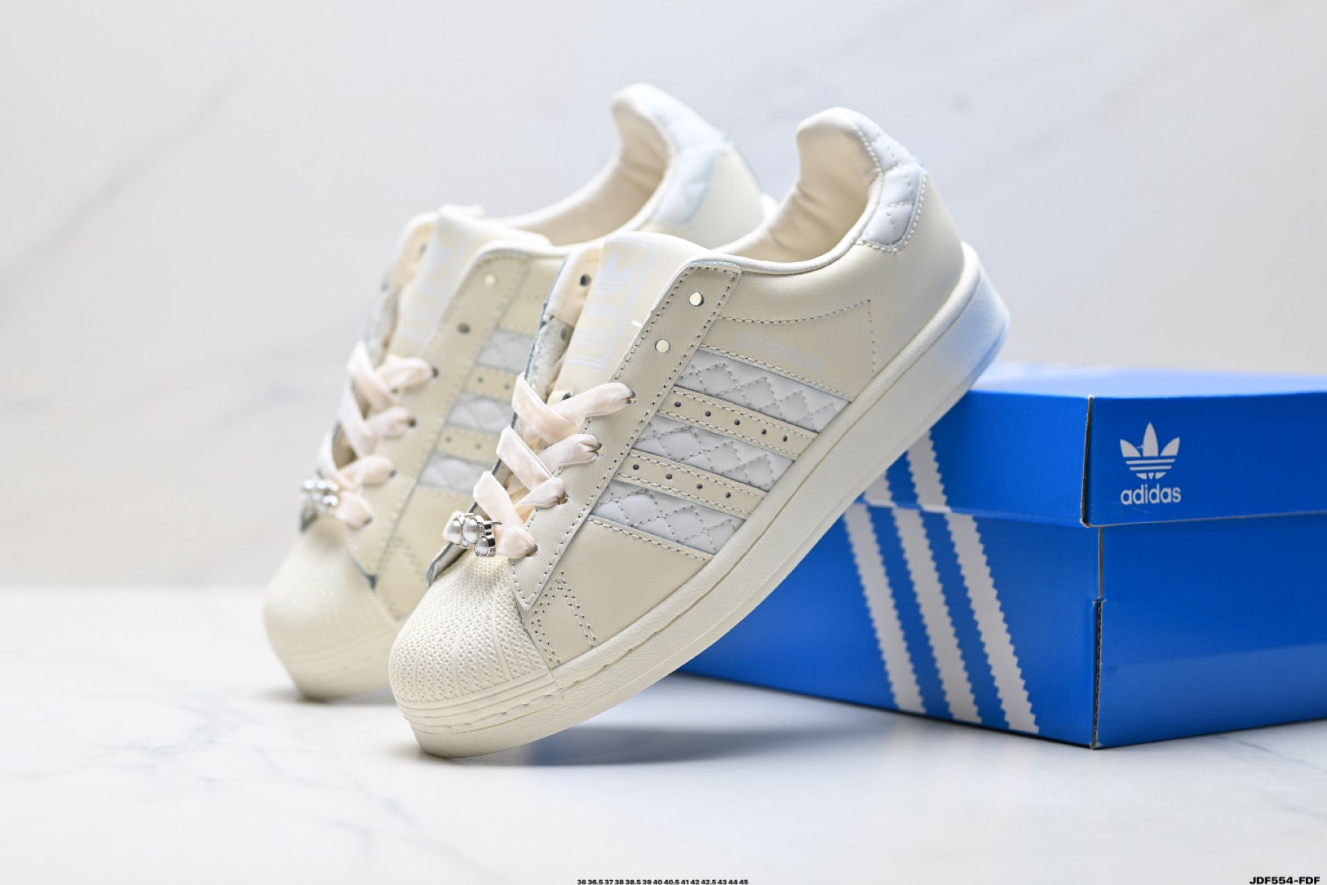 Adidas Originals Superstar贝壳头系列 阿迪达斯 三叶草低帮经典百搭休闲运动板鞋 KJ7301