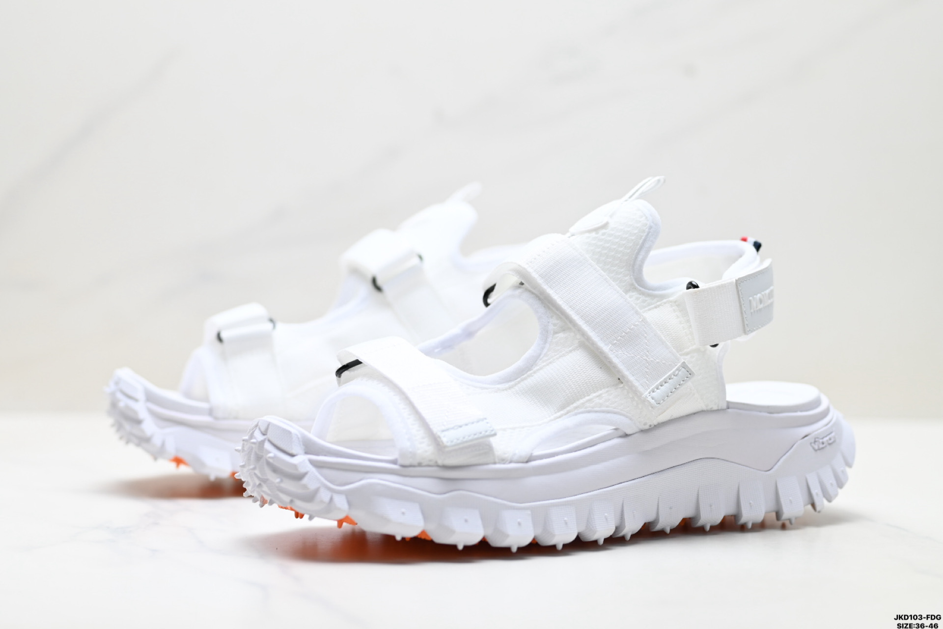Moncler盟可睐 Trailgrip Vela 圆头魔术贴 沙滩凉鞋 I109B4L00070M380-Top High Quatity Cheap Sneakers Fashion Clothing Clothes Bags handbags Shoes of all Brand wholesale With The best Quality And Beautiful Price from China Factory Chinese suppliers wholesaler seller Moncler盟可睐 Trailgrip Vela 圆头魔术贴 沙滩凉鞋 I109B4L00070M380