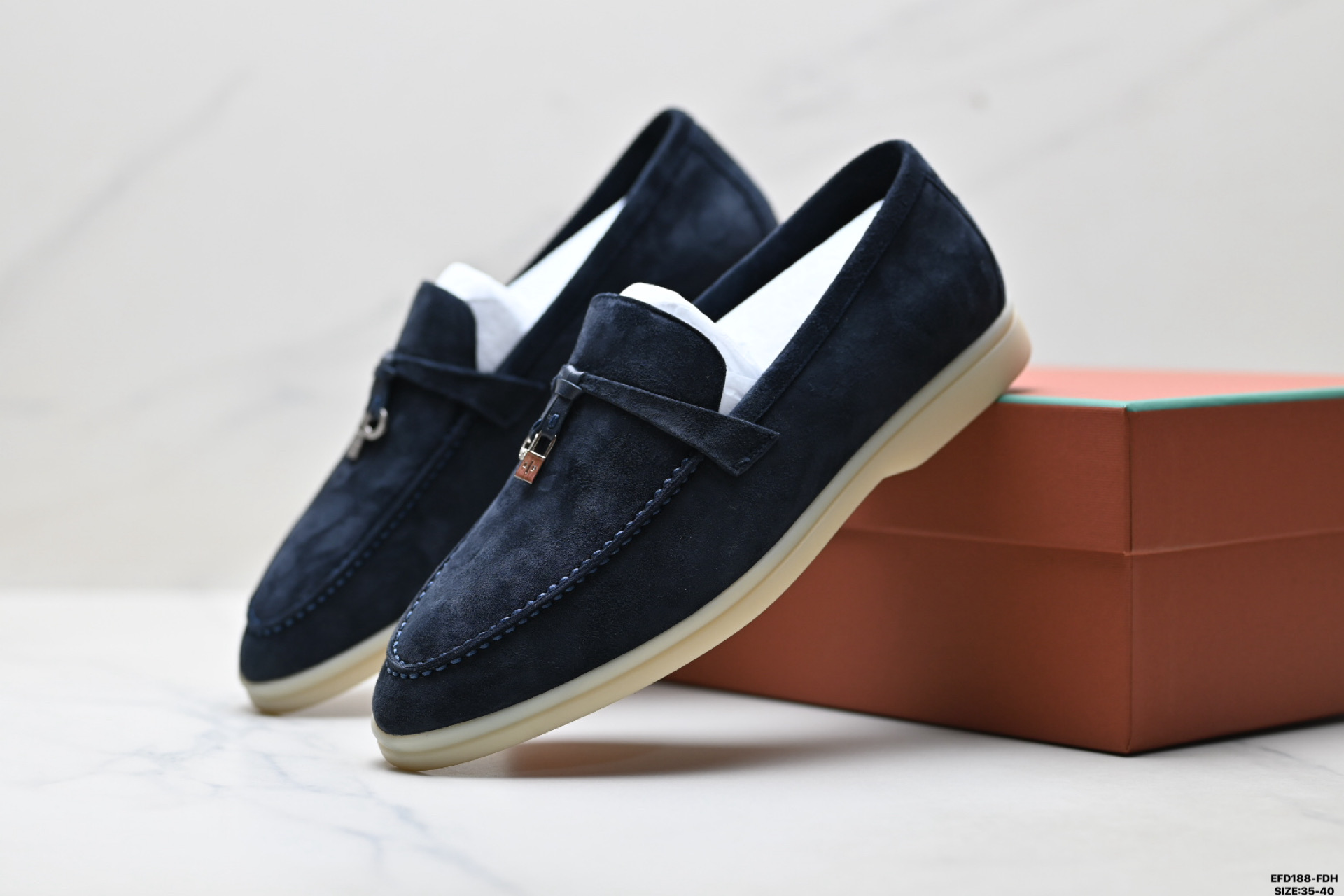 纯原Loro Piana Summer Charms Walk 绒面革 圆头套脚乐福鞋 FAE5444H610-Top High Quatity Cheap Sneakers Fashion Clothing Clothes Bags handbags Shoes of all Brand wholesale With The best Quality And Beautiful Price from China Factory Chinese suppliers wholesaler seller 纯原Loro Piana Summer Charms Walk 绒面革 圆头套脚乐福鞋 FAE5444H610