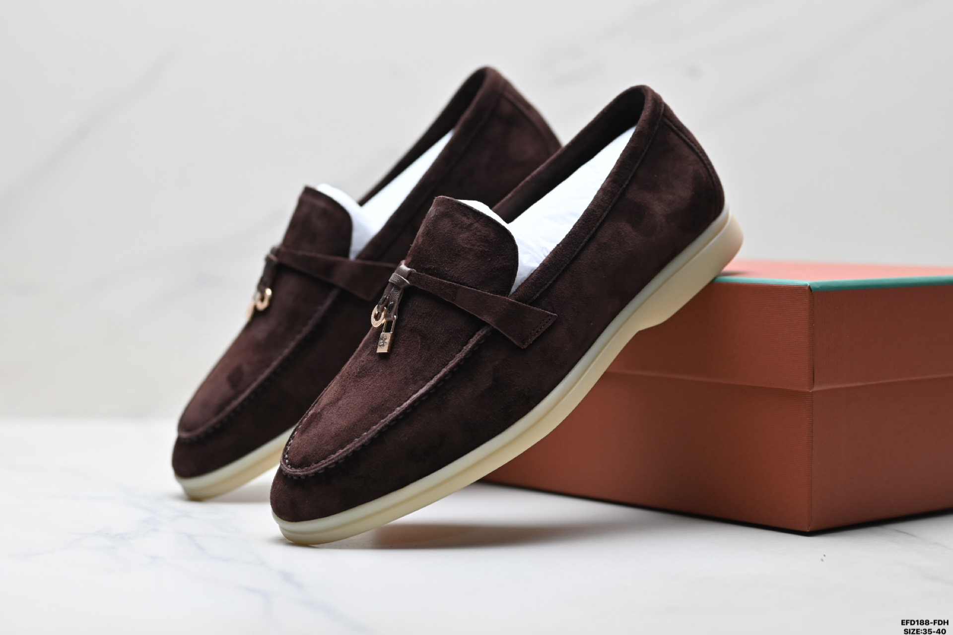 纯原Loro Piana Summer Charms Walk 绒面革 圆头套脚乐福鞋 FAE5444H610-Top High Quatity Cheap Sneakers Fashion Clothing Clothes Bags handbags Shoes of all Brand wholesale With The best Quality And Beautiful Price from China Factory Chinese suppliers wholesaler seller 纯原Loro Piana Summer Charms Walk 绒面革 圆头套脚乐福鞋 FAE5444H610