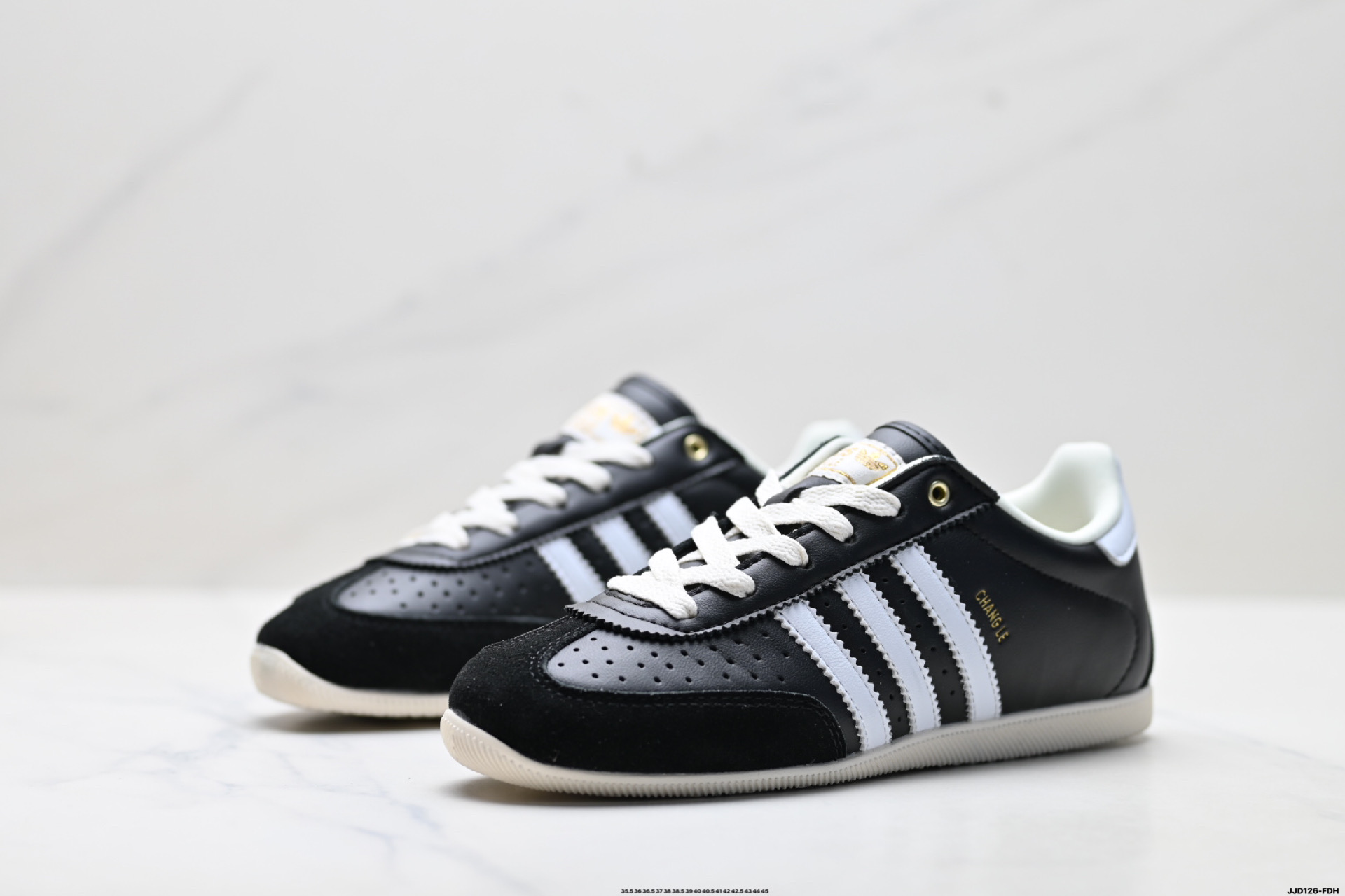 滔搏adidas阿迪达斯三叶草男女鞋CHANGLE运动休闲鞋 KJ3960-Top High Quatity Cheap Sneakers Fashion Clothing Clothes Bags handbags Shoes of all Brand wholesale With The best Quality And Beautiful Price from China Factory Chinese suppliers wholesaler seller 滔搏adidas阿迪达斯三叶草男女鞋CHANGLE运动休闲鞋 KJ3960