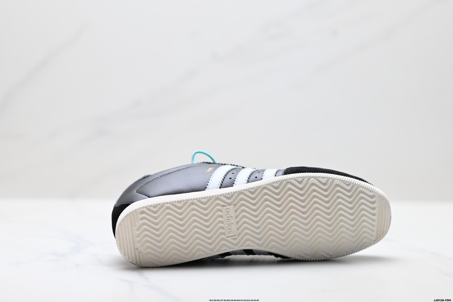 滔搏adidas阿迪达斯三叶草男女鞋CHANGLE运动休闲鞋 KJ3960-Top High Quatity Cheap Sneakers Fashion Clothing Clothes Bags handbags Shoes of all Brand wholesale With The best Quality And Beautiful Price from China Factory Chinese suppliers wholesaler seller 滔搏adidas阿迪达斯三叶草男女鞋CHANGLE运动休闲鞋 KJ3960
