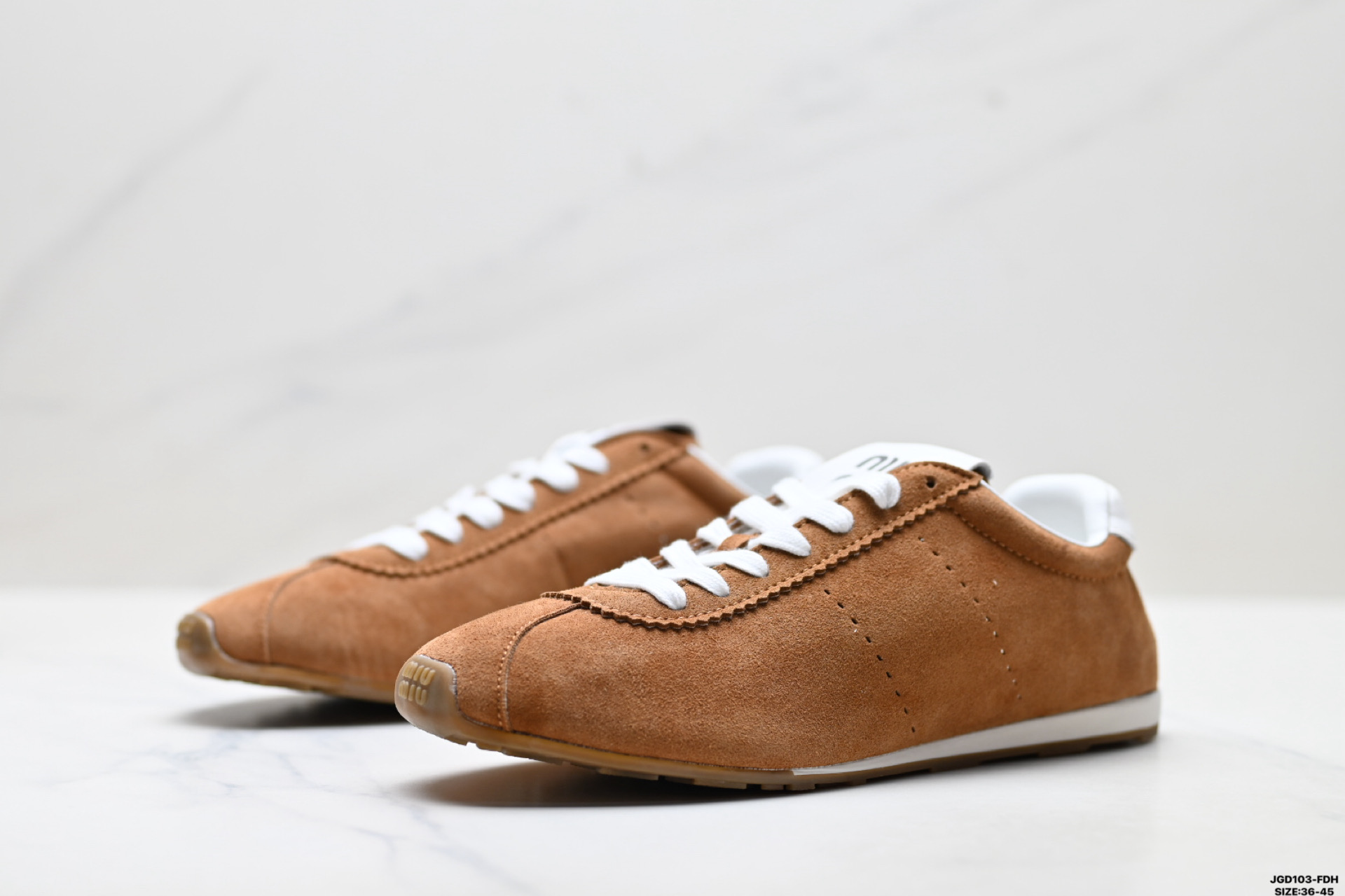 MiuMiu Plume 缪缪 绒面革 科技织物面料 圆头系带 低帮德训薄底鞋-Top High Quatity Cheap Sneakers Fashion Clothing Clothes Bags handbags Shoes of all Brand wholesale With The best Quality And Beautiful Price from China Factory Chinese suppliers wholesaler seller MiuMiu Plume 缪缪 绒面革 科技织物面料 圆头系带 低帮德训薄底鞋