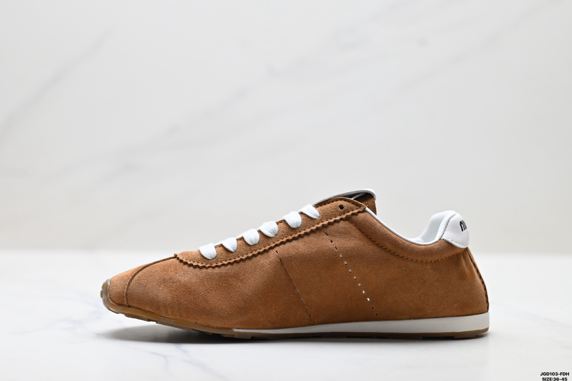MiuMiu Plume 缪缪 绒面革 科技织物面料 圆头系带 低帮德训薄底鞋-Top High Quatity Cheap Sneakers Fashion Clothing Clothes Bags handbags Shoes of all Brand wholesale With The best Quality And Beautiful Price from China Factory Chinese suppliers wholesaler seller MiuMiu Plume 缪缪 绒面革 科技织物面料 圆头系带 低帮德训薄底鞋