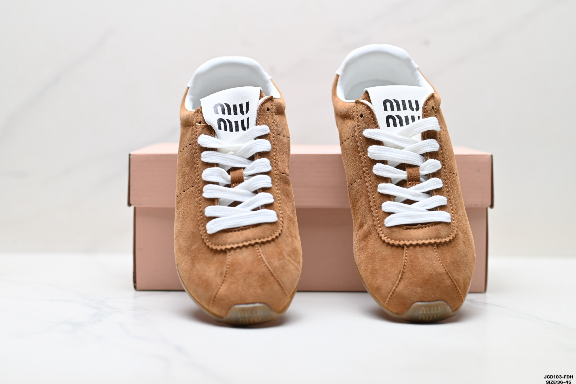 MiuMiu Plume 缪缪 绒面革 科技织物面料 圆头系带 低帮德训薄底鞋-Top High Quatity Cheap Sneakers Fashion Clothing Clothes Bags handbags Shoes of all Brand wholesale With The best Quality And Beautiful Price from China Factory Chinese suppliers wholesaler seller MiuMiu Plume 缪缪 绒面革 科技织物面料 圆头系带 低帮德训薄底鞋