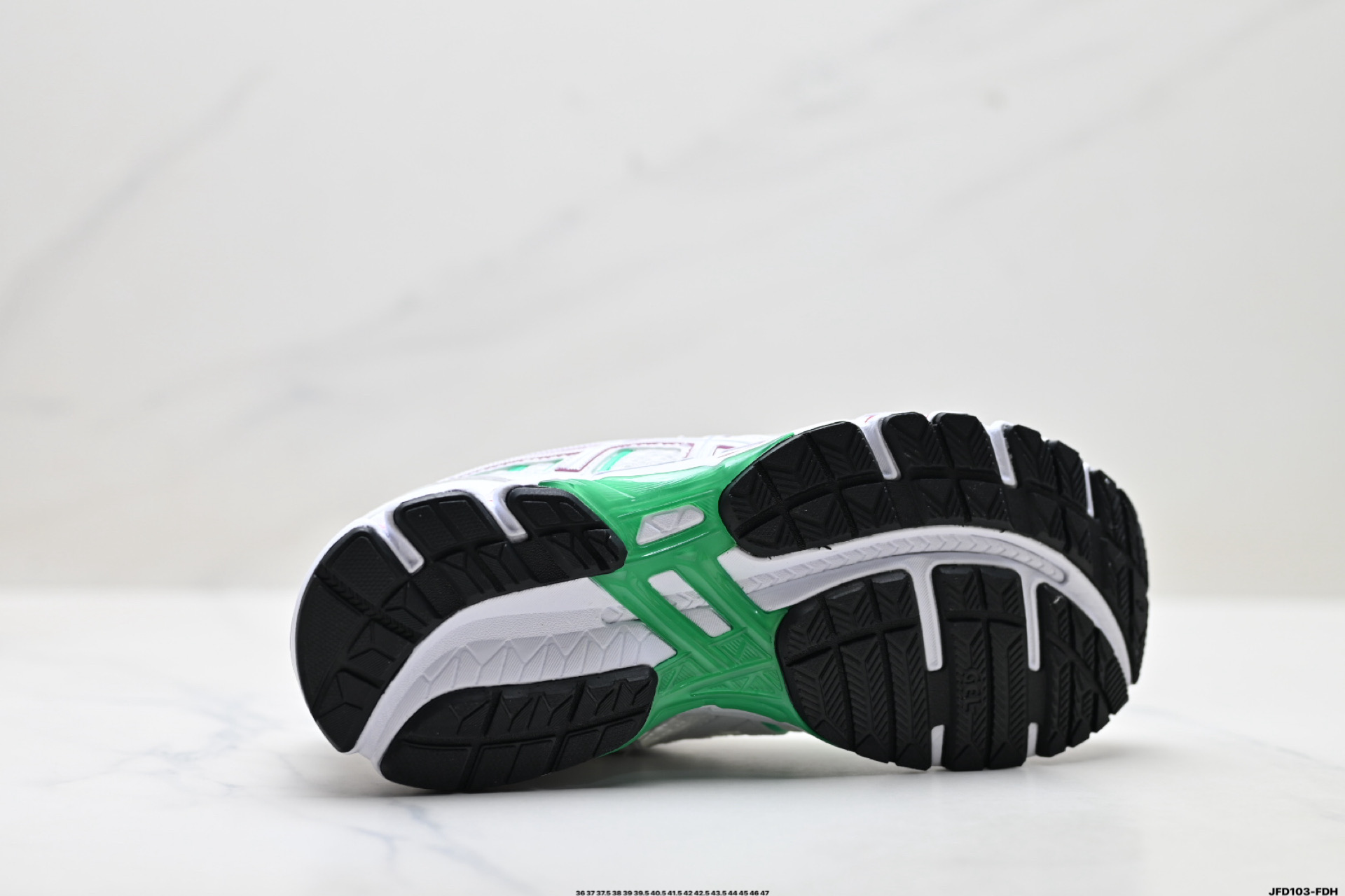 Asics Gel-Kayano 20 亚瑟士 舒适百搭耐磨支撑透气 低帮跑步鞋 1203A388-001-Top High Quatity Cheap Sneakers Fashion Clothing Clothes Bags handbags Shoes of all Brand wholesale With The best Quality And Beautiful Price from China Factory Chinese suppliers wholesaler seller Asics Gel-Kayano 20 亚瑟士 舒适百搭耐磨支撑透气 低帮跑步鞋 1203A388-001